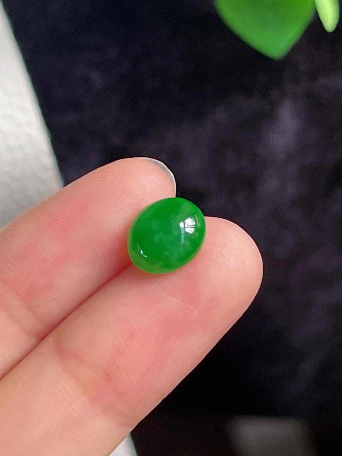 翡翠冰糯满绿蛋面
