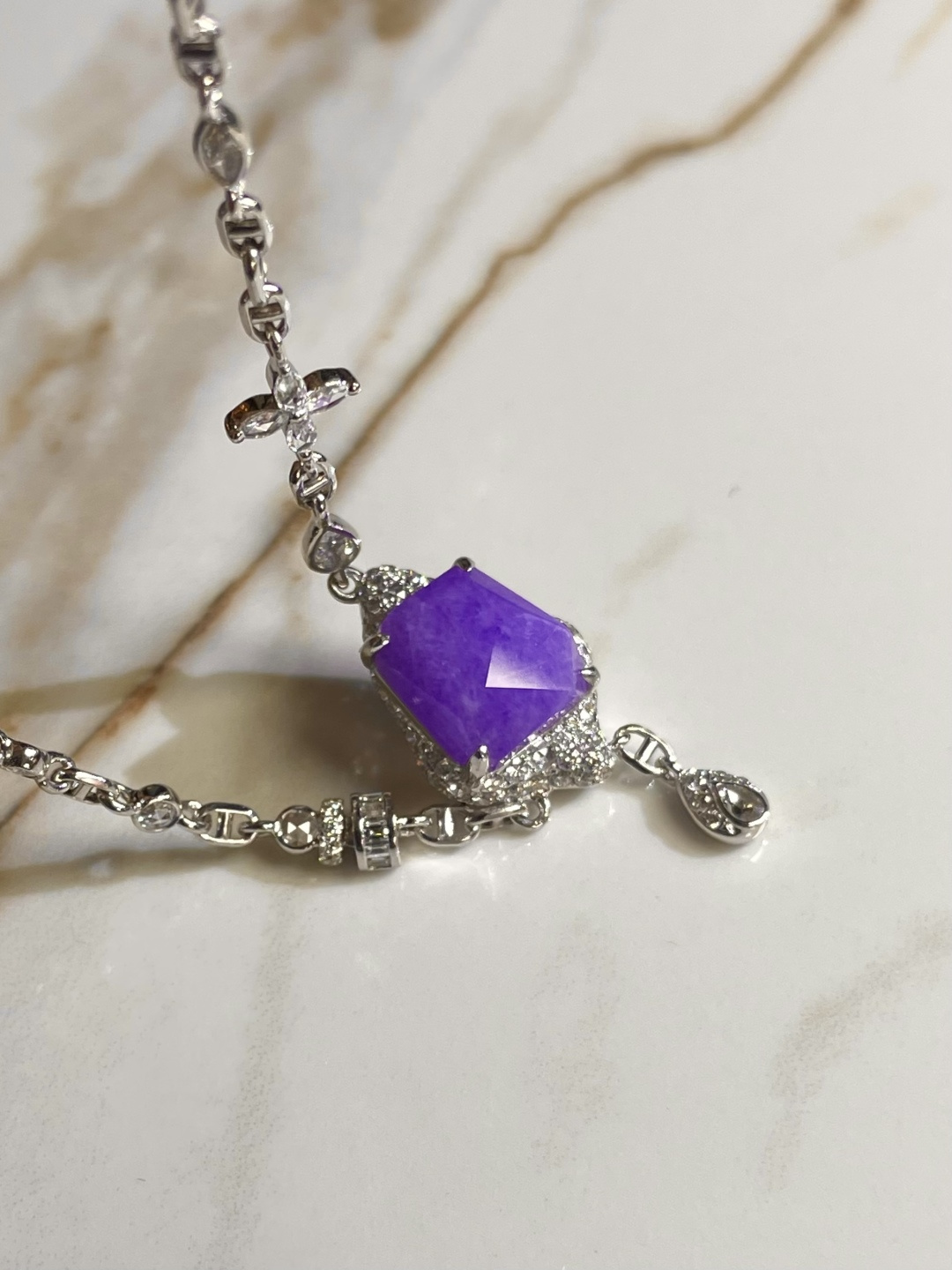 ️新品 | 冰种帝王异形锁骨链 裸石：10*8.5*4.5mm 整体：16.5*11.5*8.5m