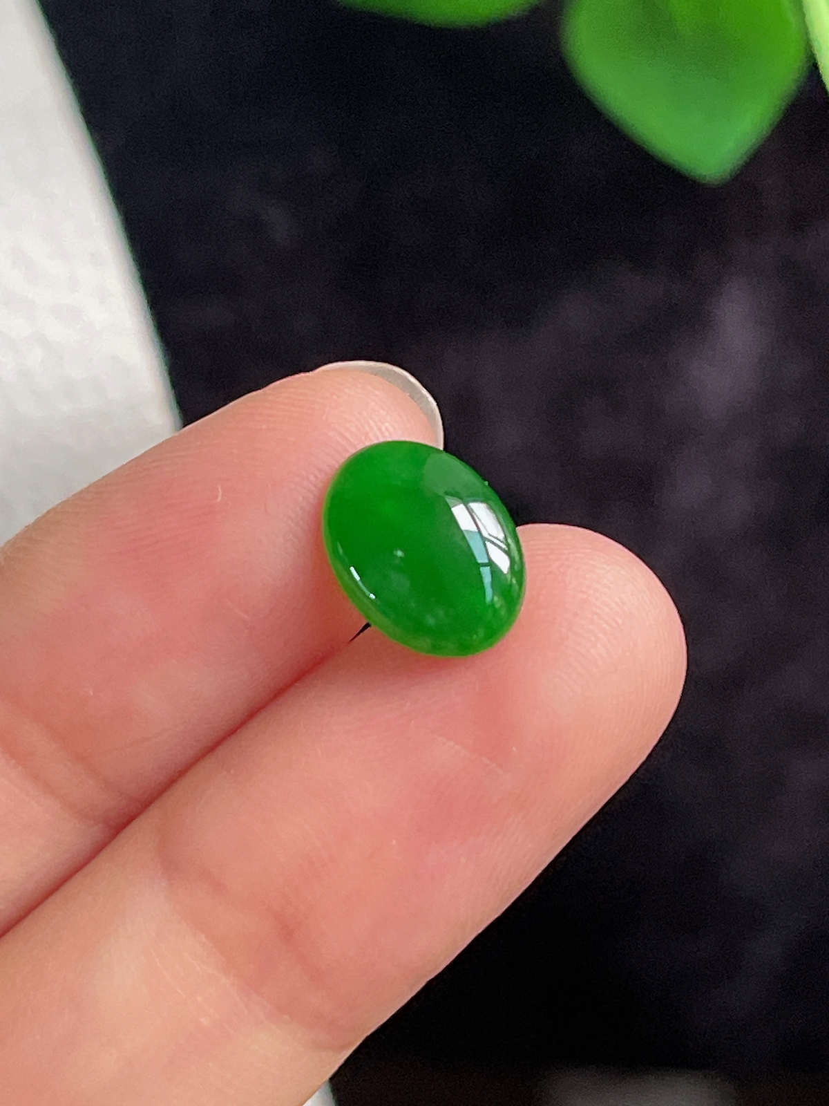 翡翠冰糯满绿蛋面