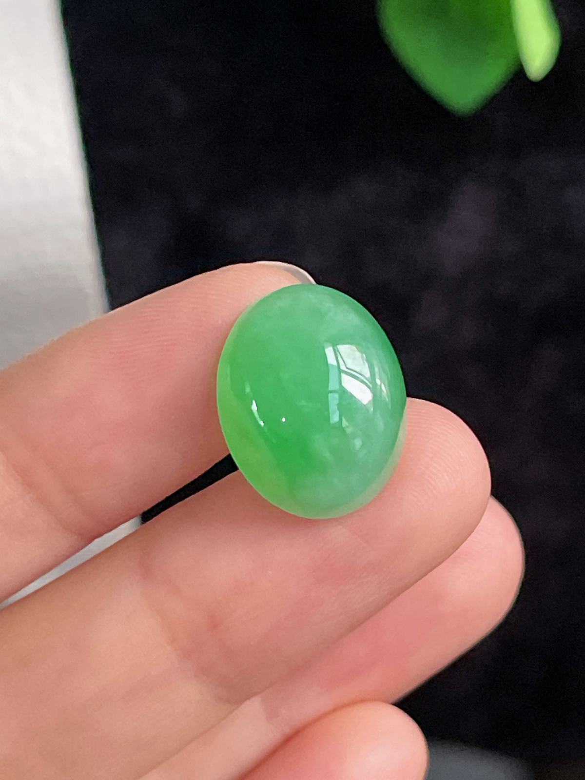 翡翠冰糯种绿色蛋面