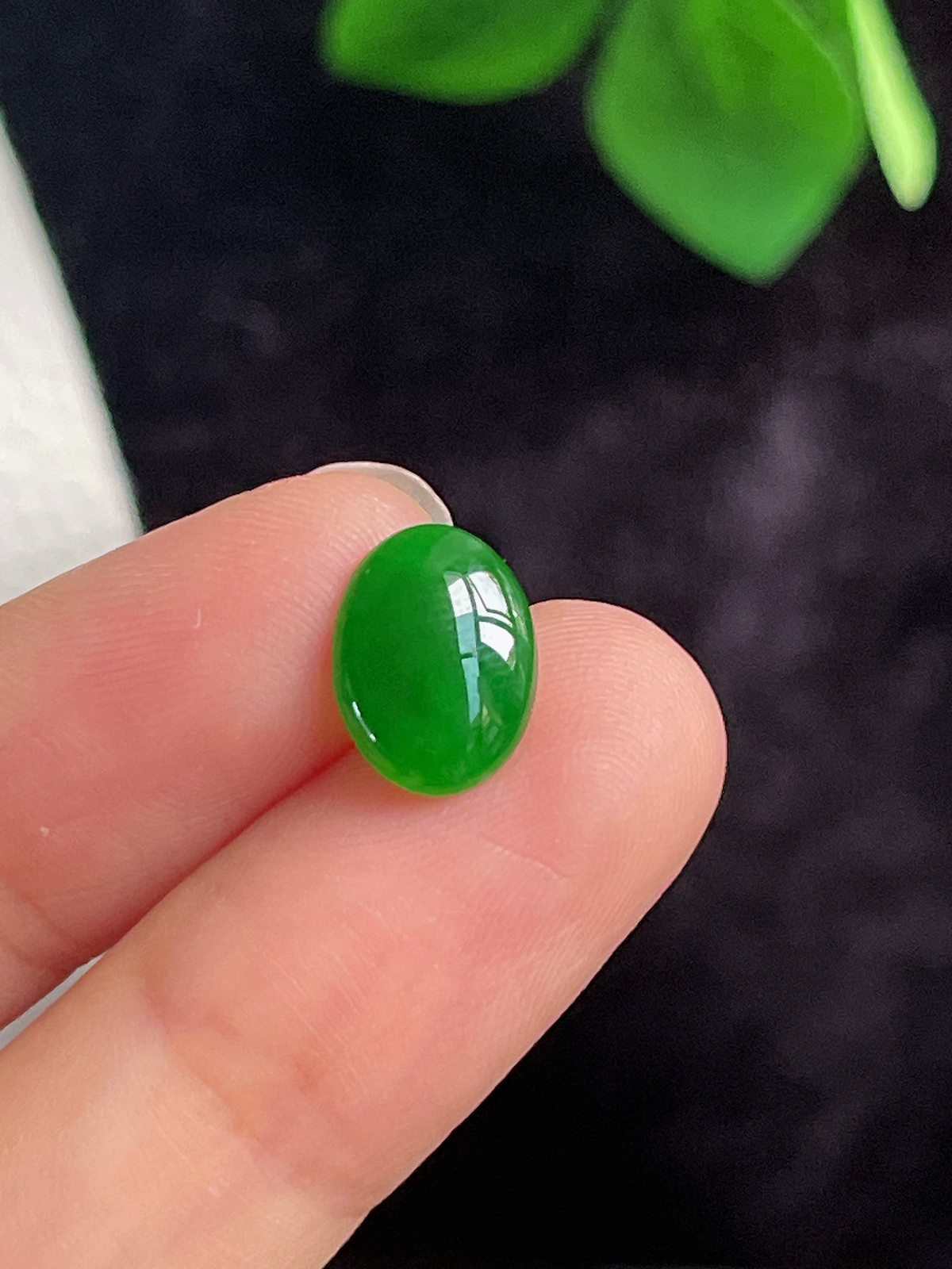 翡翠冰糯满绿蛋面