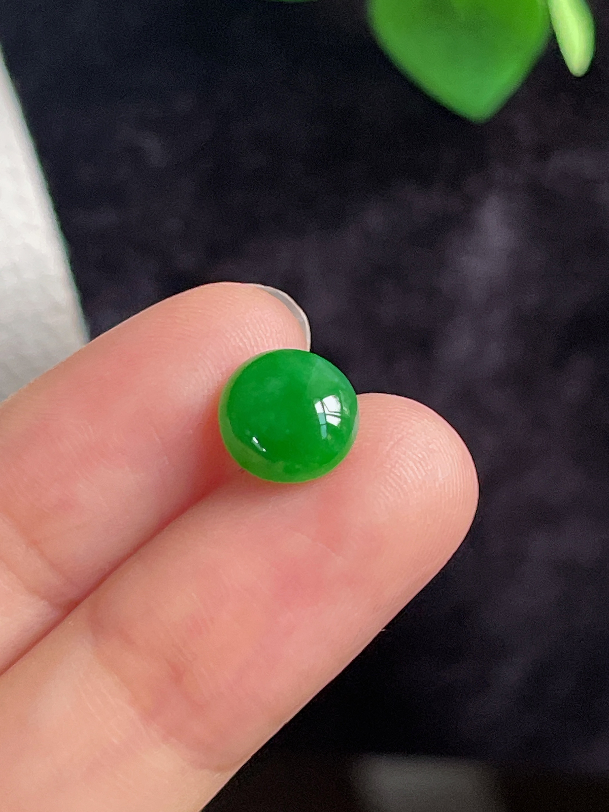 翡翠冰糯满绿蛋面