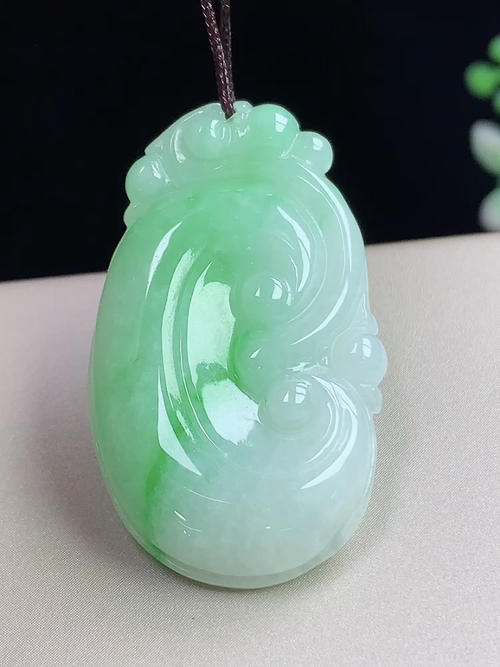 飘绿如意，尺寸35.4-21-5.6mm，w15yja