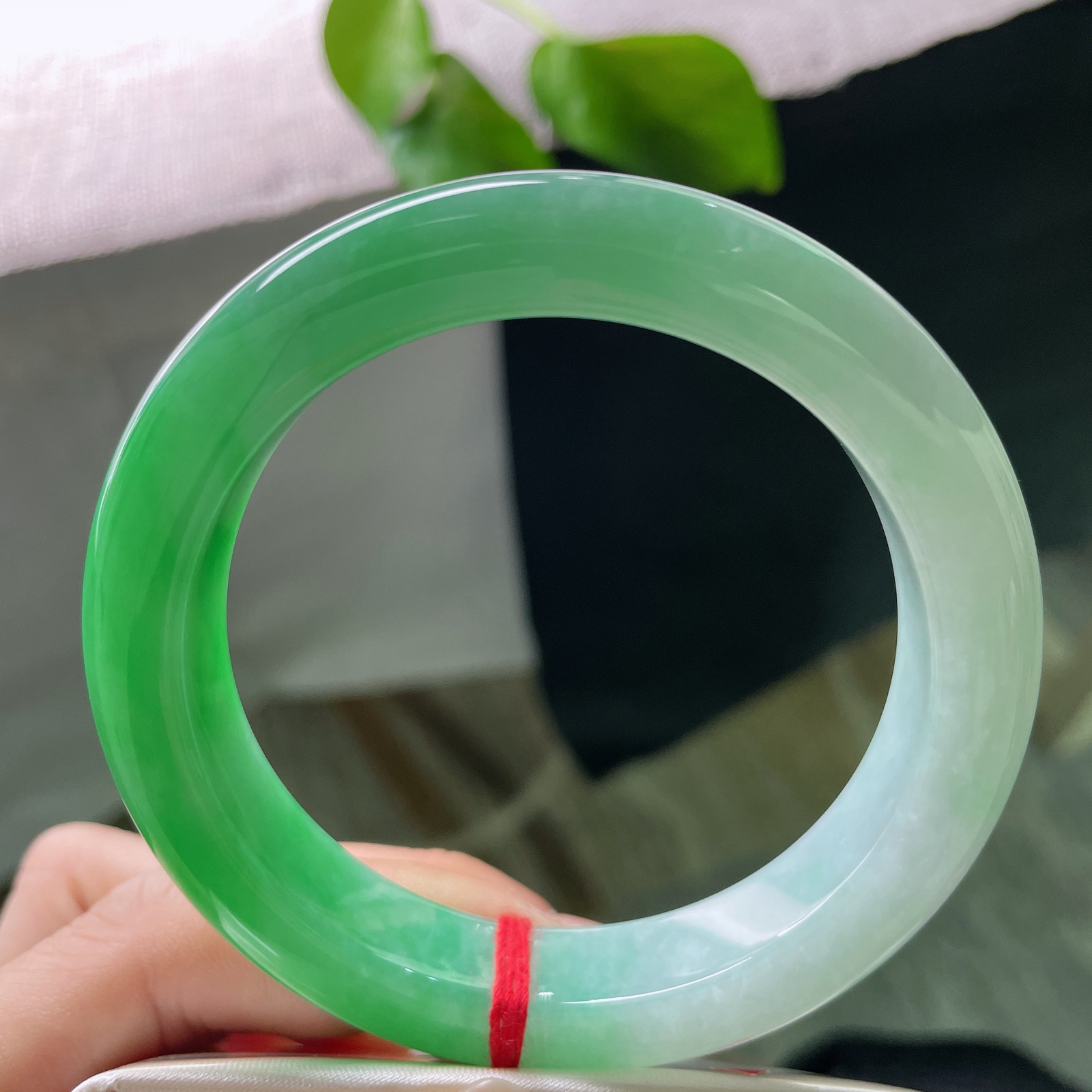 58/12.5/10.1，绿底正圈，种老，腕间一抹春，人间富贵花。 经典传承之美，无裂，ss53130a..