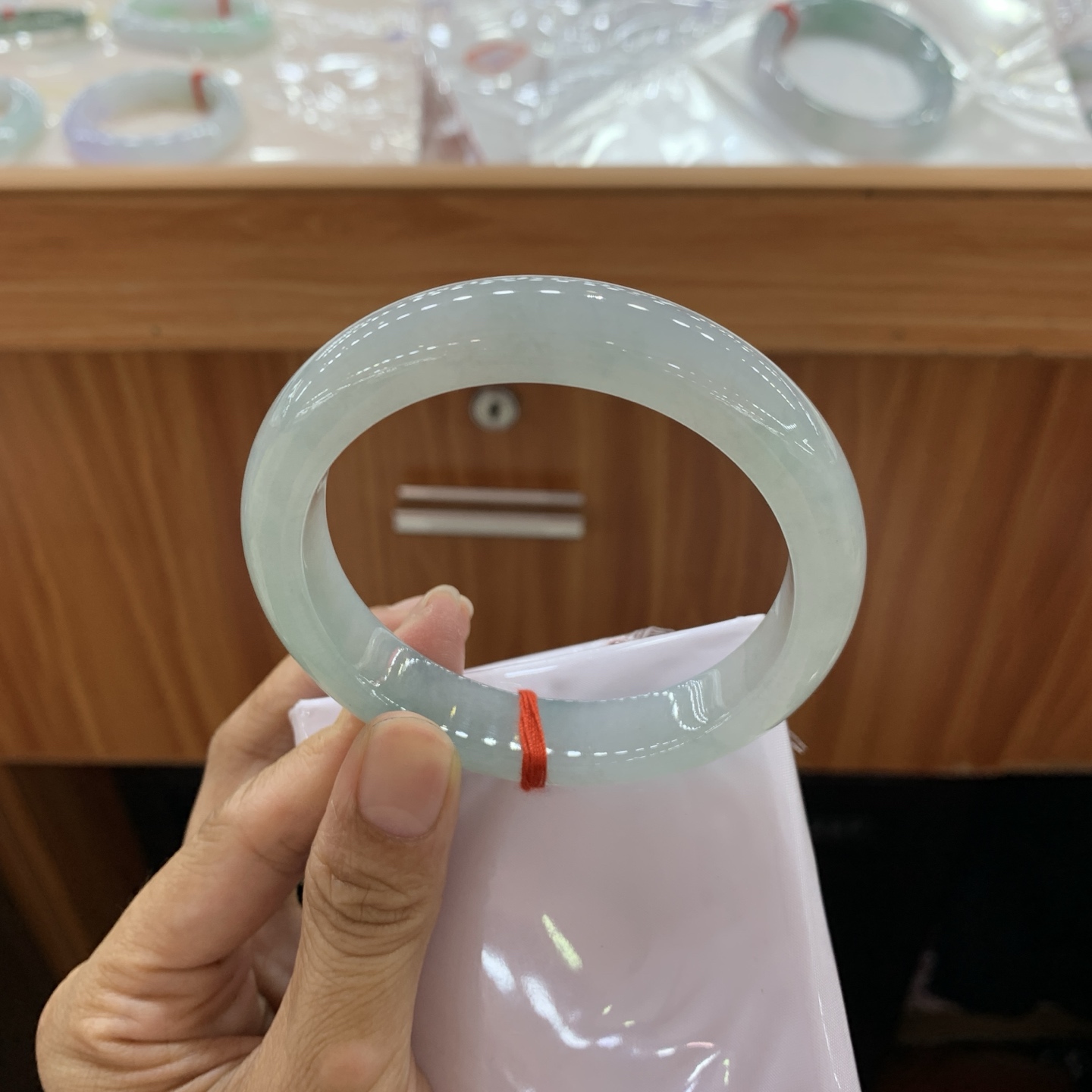 051421HT 蓝底正圈大圈口翡翠手镯 59.6-12.7-9
