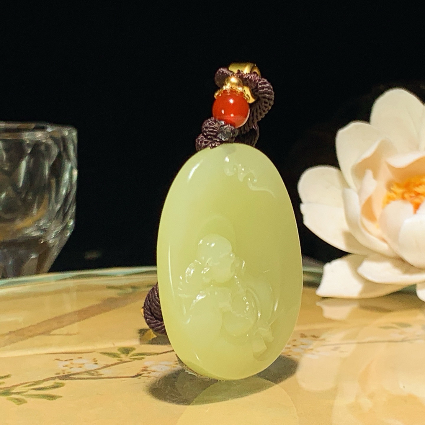 新疆和田玉若羌黄口料佛引福来挂件！尺寸40/32/9重23.5克 玉质细腻油润。手推出油。佩戴高端典雅。lt260515