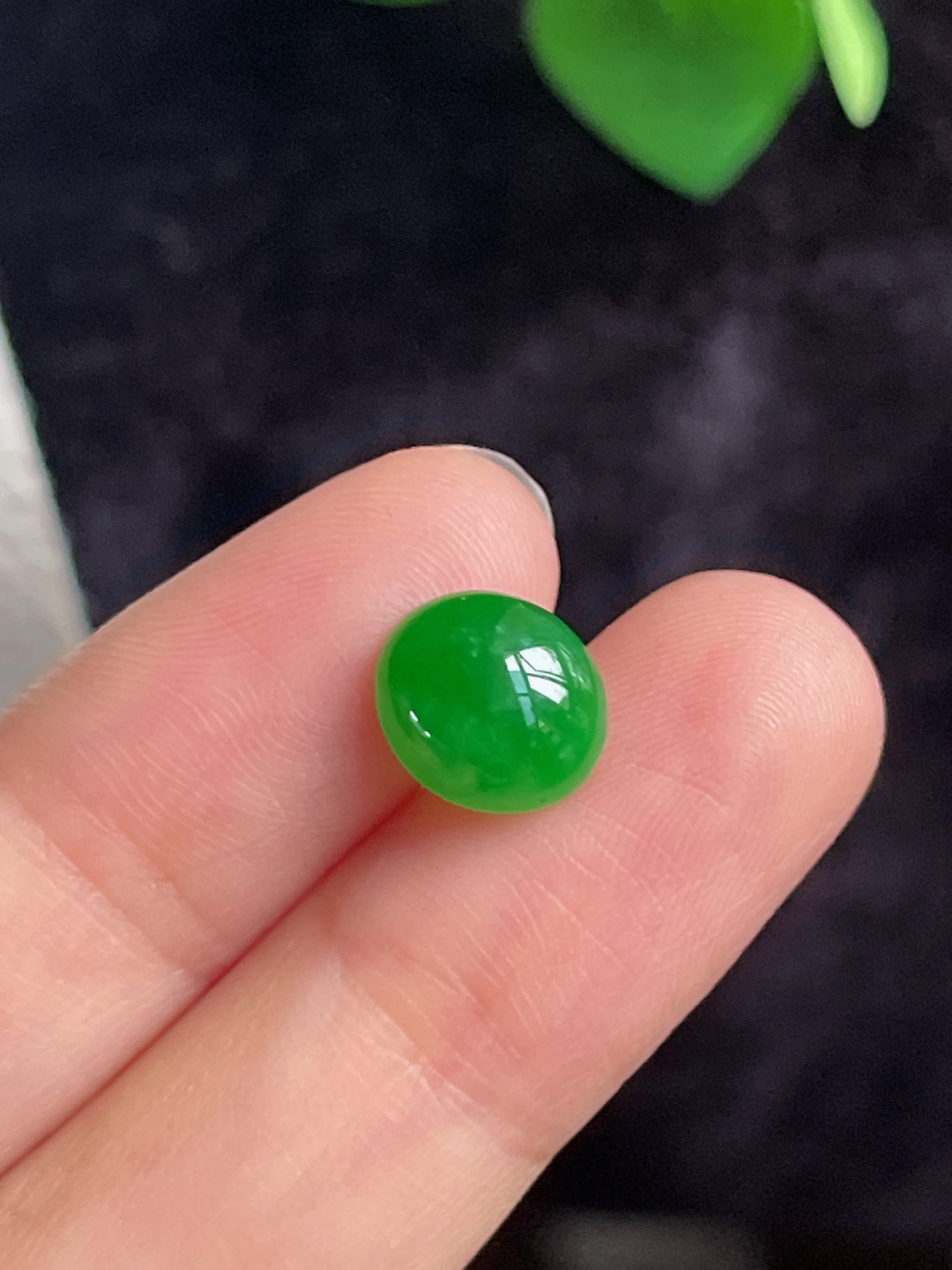 翡翠冰糯满绿蛋面