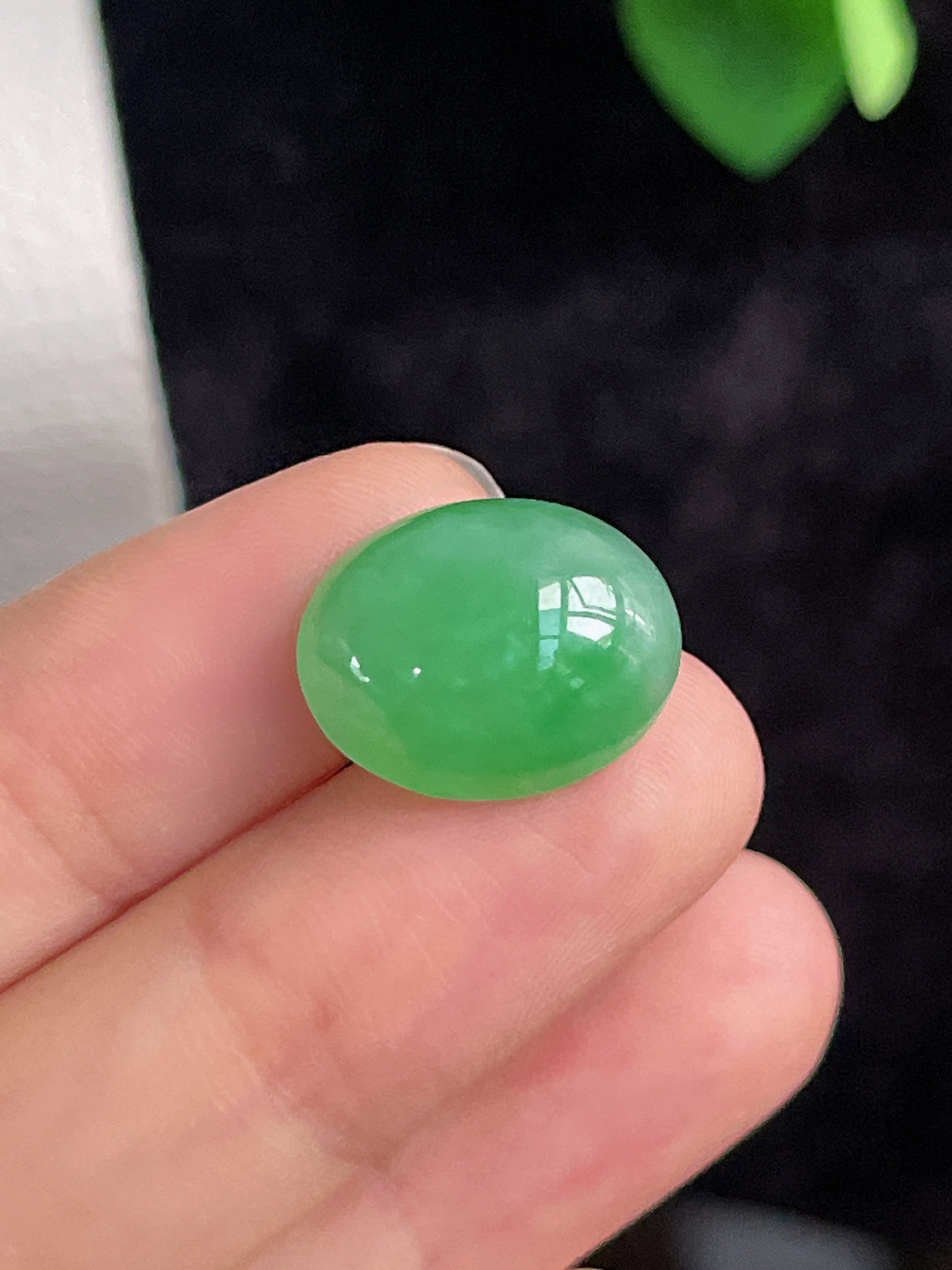 翡翠冰糯种绿色蛋面