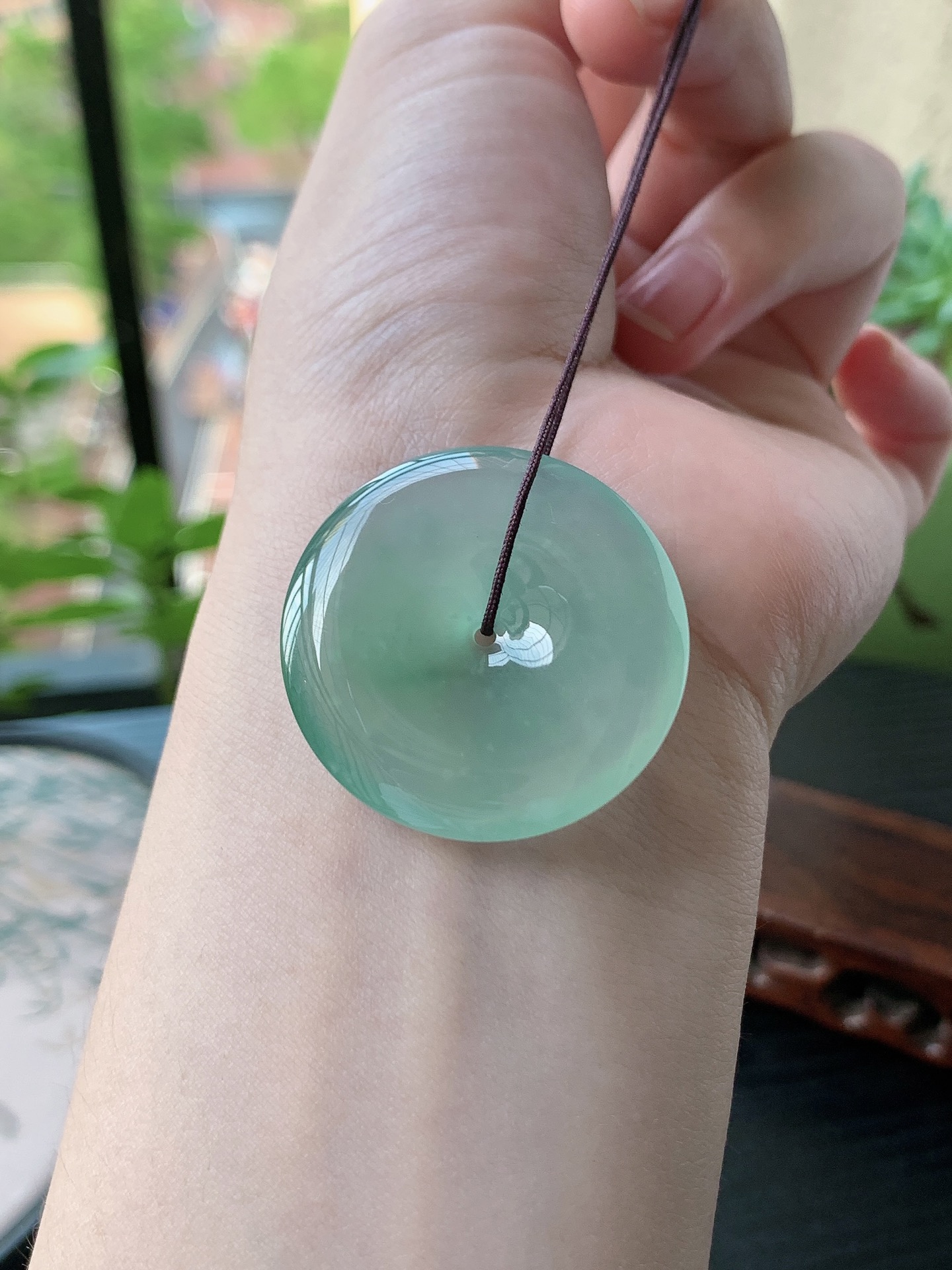 老坑冰种胶感甜绿起刚性平安扣吊坠,裸石尺寸:33.8-5.8mm