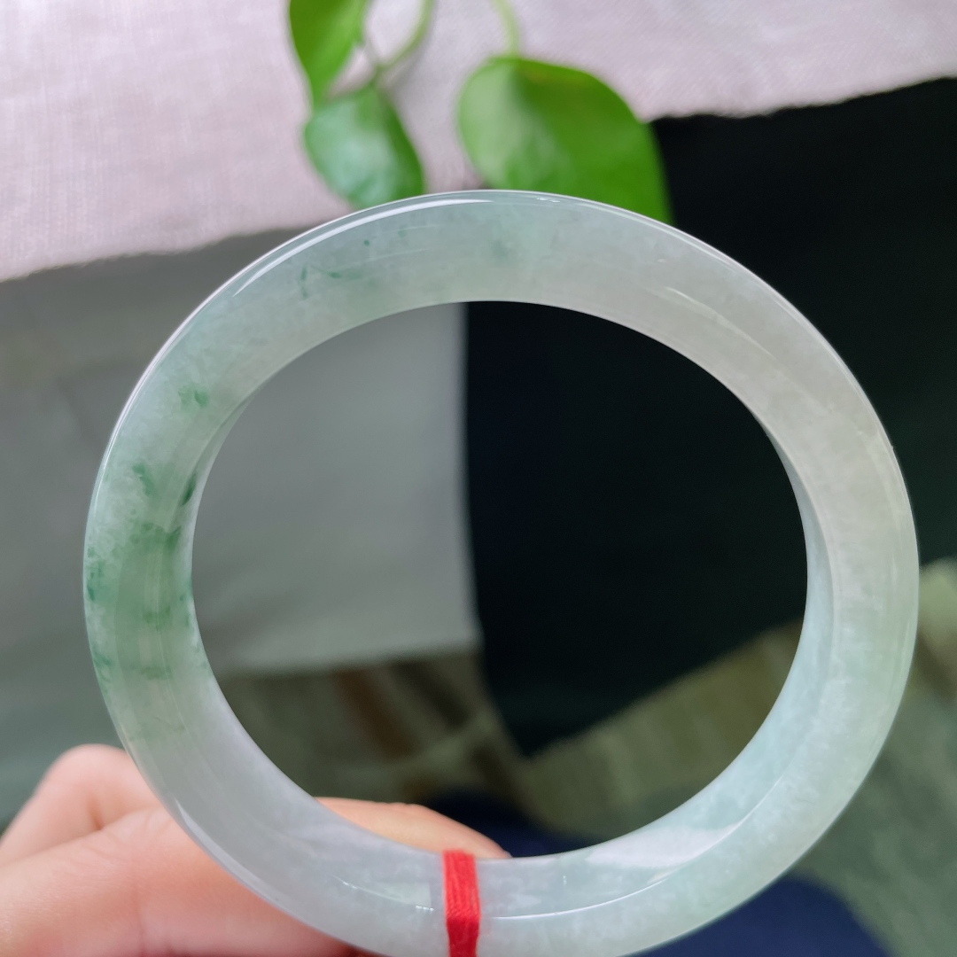 58.6/10.7/8.4飘花正圈，水润细腻，清新简约大方，贵气，有棉线，ss53098a