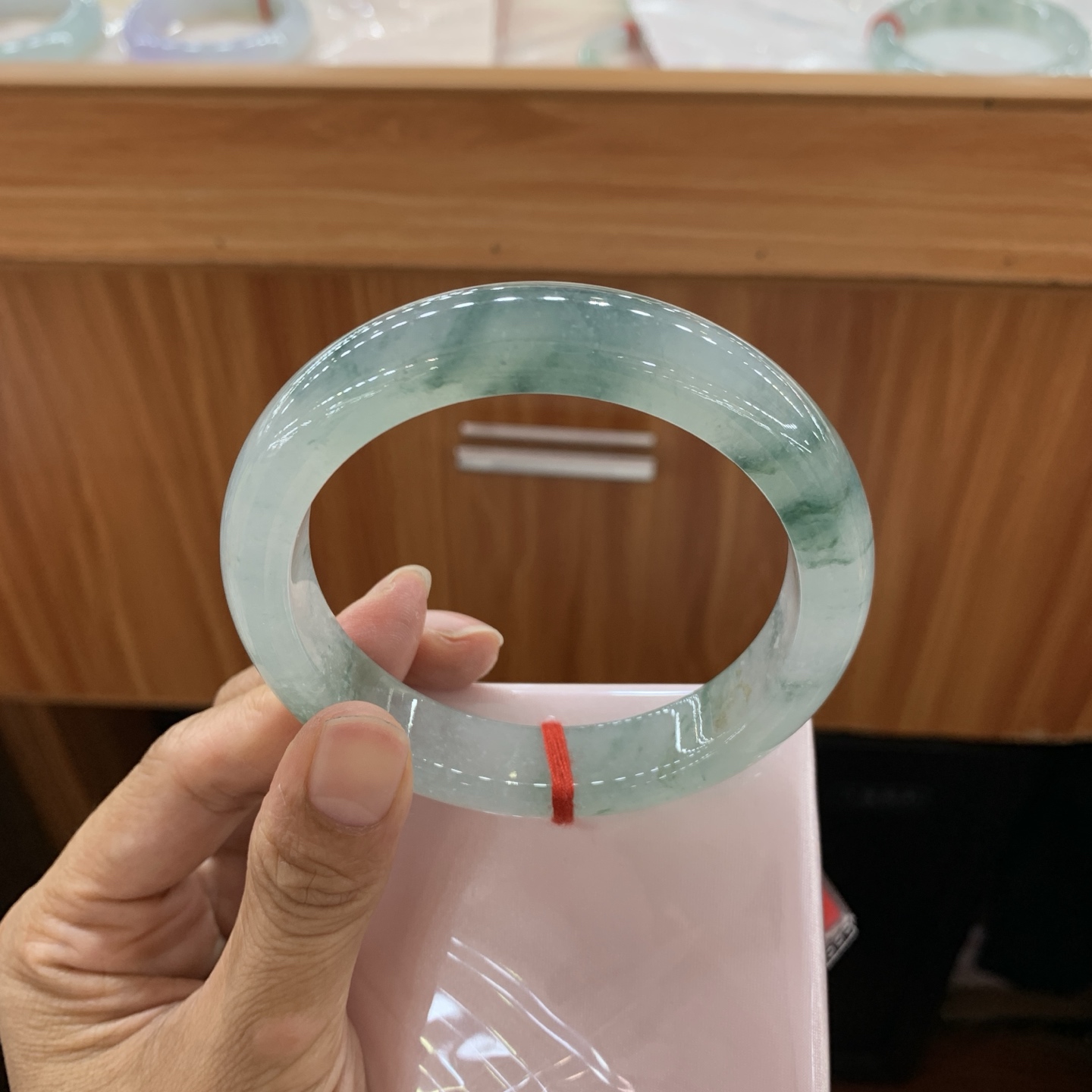 051424HT 飘花正圈大圈口翡翠手镯 62.4-13.5-9.5