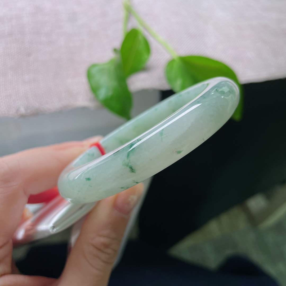 57/11.8/9.4，飘花正圈，贵气，甜美，优雅，耐看，一点棉纹，ss50021a