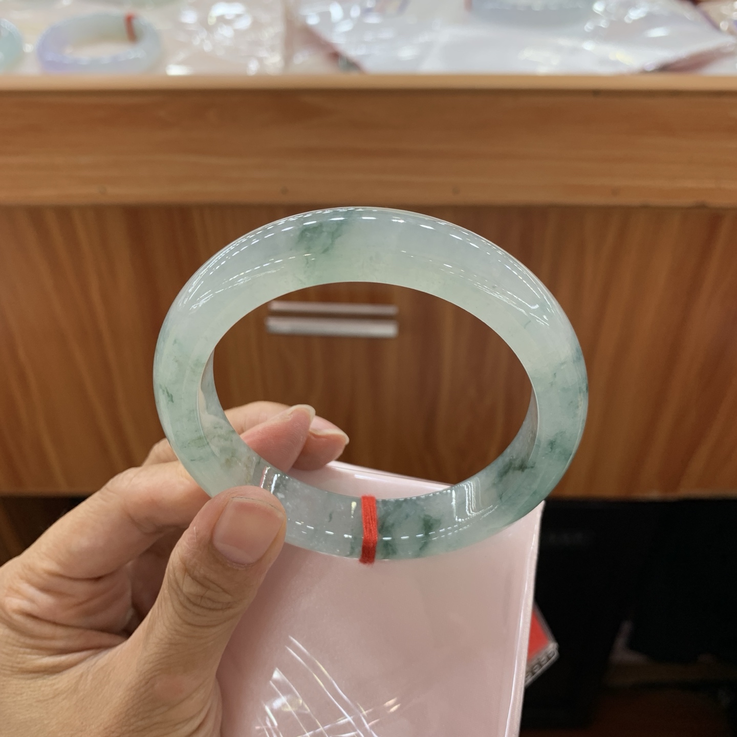 051424HT 飘花正圈大圈口翡翠手镯 62.4-13.5-9.5