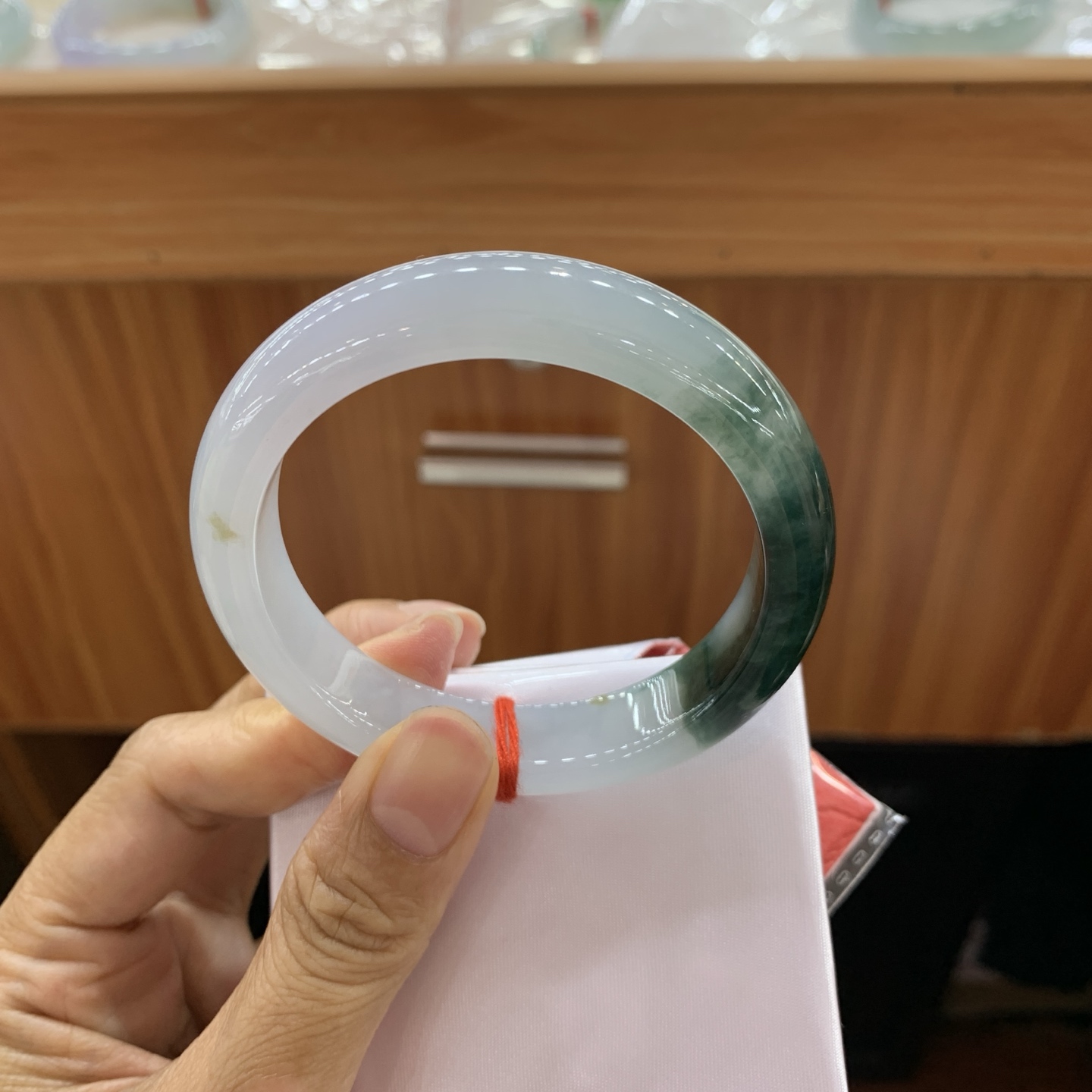051418H 飘花半山水正圈翡翠手镯 55.2-12.2-8.2