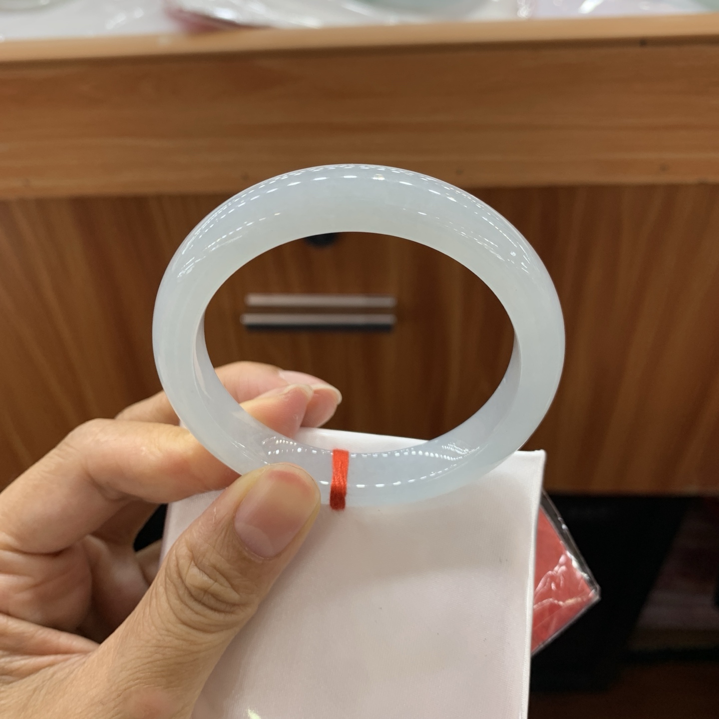 051503MMJ 冰蓝正圈翡翠手镯 52.2-10.2-7.7