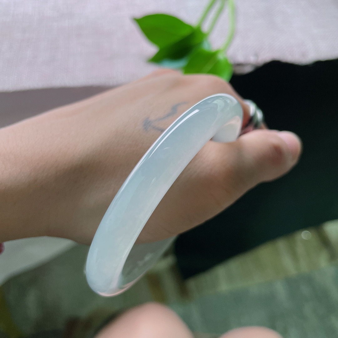 54.3/9.3，冰圆条，水润，细腻，甜美，优雅，贵气，雅致，无裂，美人痣，ss49589a
