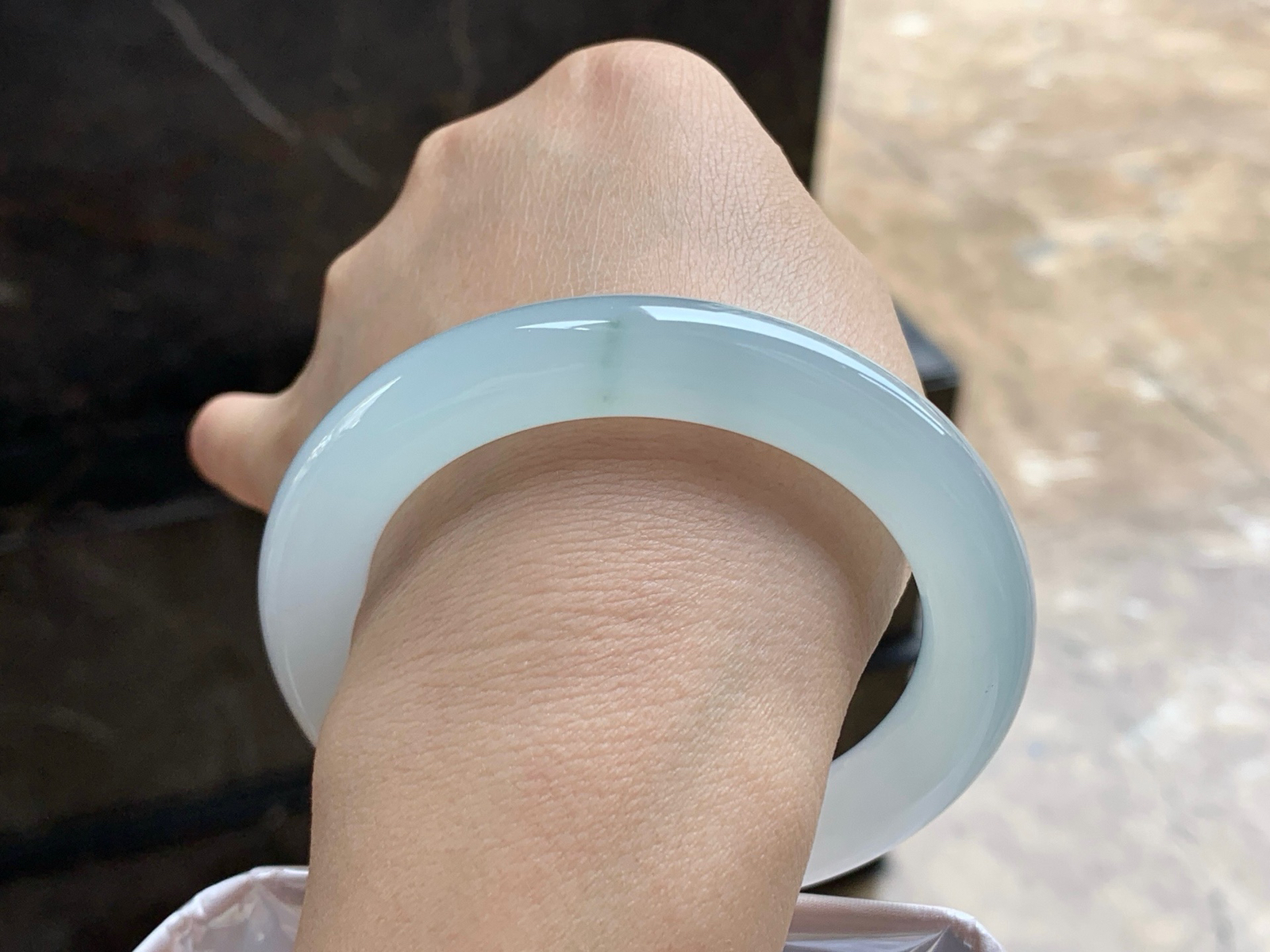 56-10.8

冰种圆条手镯^_^水润冰透 清新