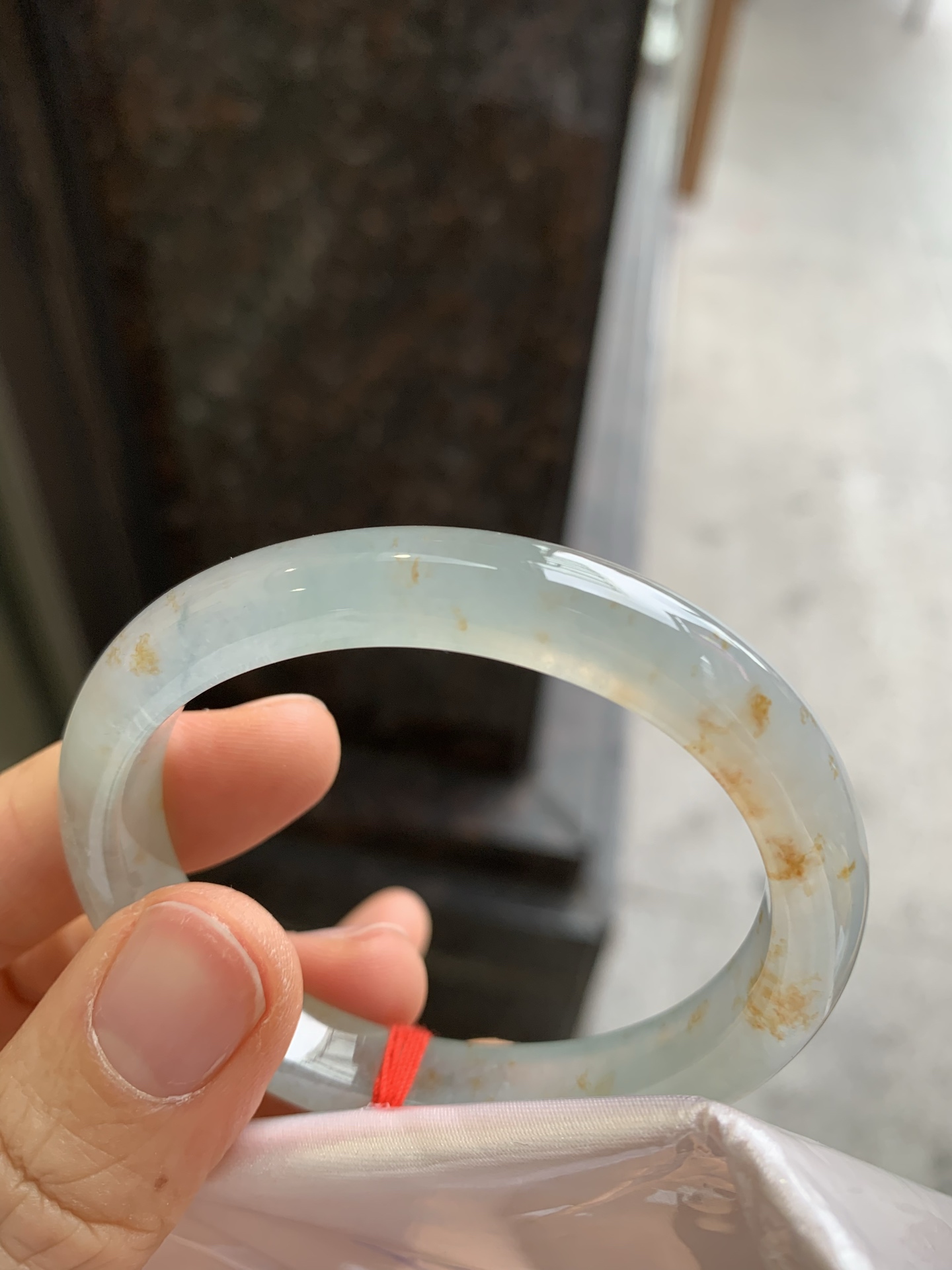 贵妃冰晴黄翡 无裂, 冰润