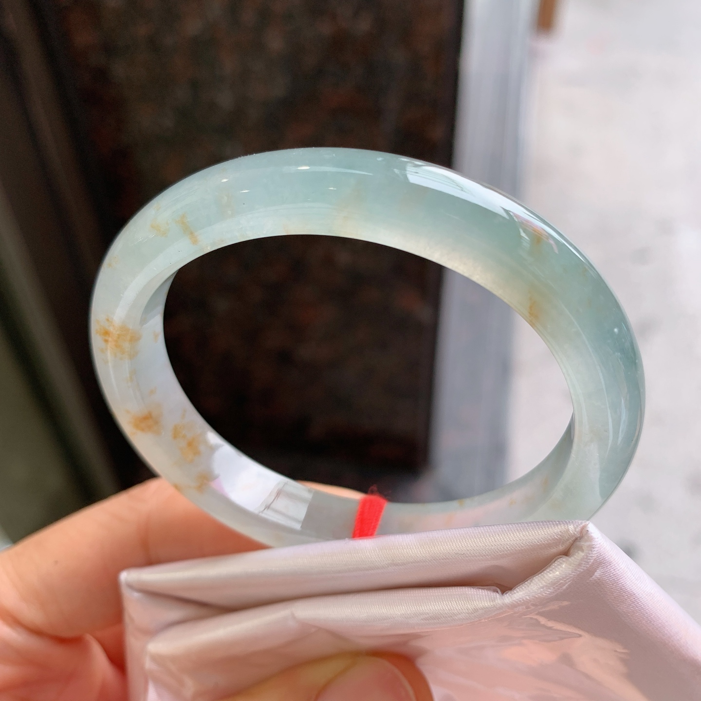 贵妃冰晴黄翡 无裂, 冰润