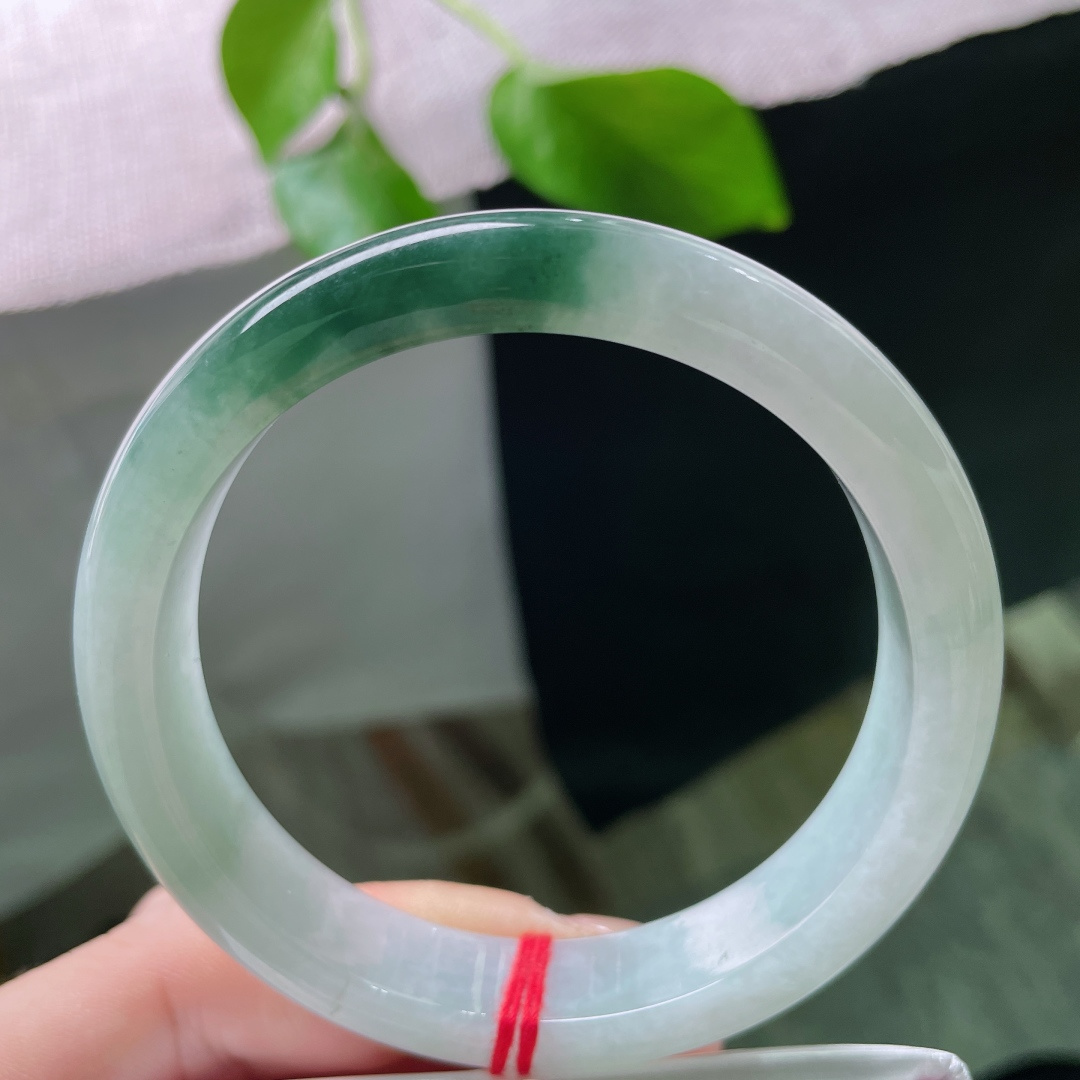 58.7/12.2/7.7，油绿正圈，青白瓷系，水头好，种老，古典婉约，有纹，ss49289a