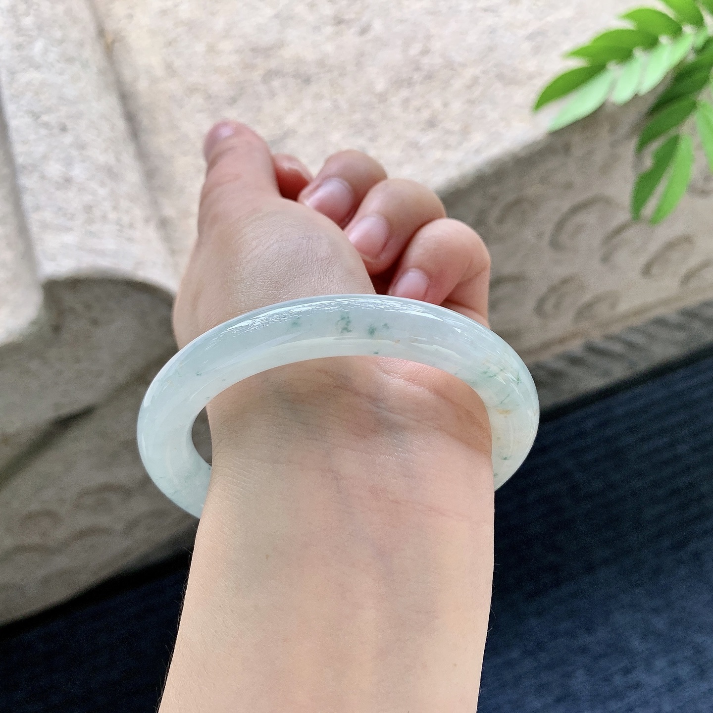 细糯飘花飘黄翡，水润，种老，细腻，无裂