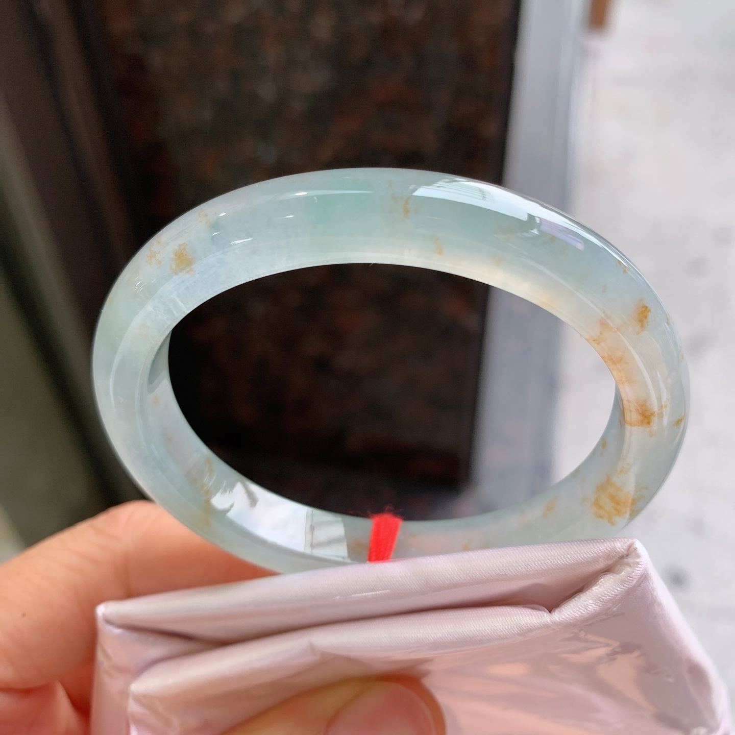 贵妃冰晴黄翡 无裂, 冰润