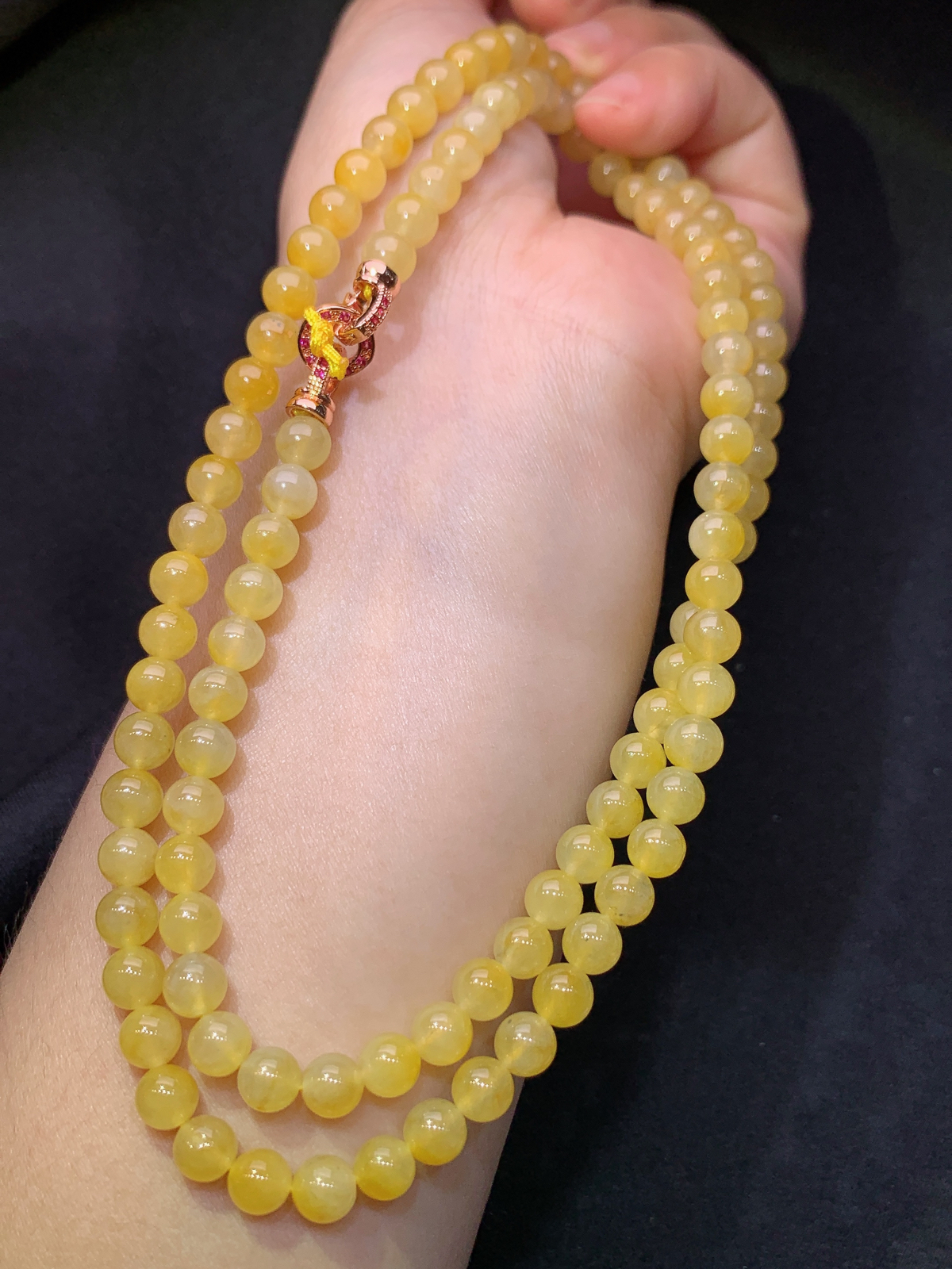 冰黄翡圆珠项链，冰润鲜艳，玉质细腻，种水足，Qin尺寸5.6
