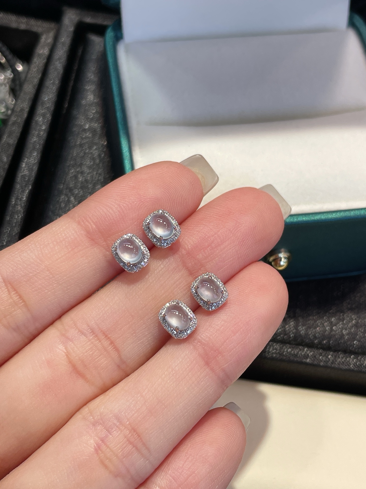 ️ 精选 冰冰透透 精致耳钉 18k金 一对 6.6-5.8-5mm