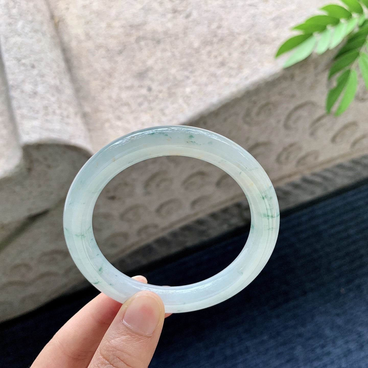 细糯飘花飘黄翡，水润，种老，细腻，无裂
