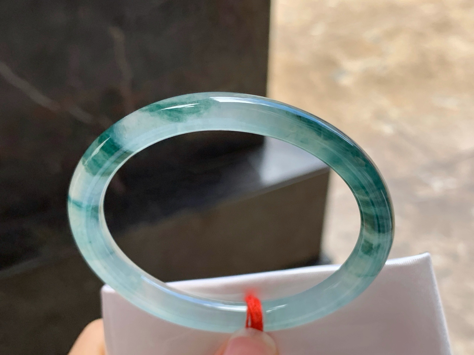 53-7.2

冰蓝花贵妃手镯^_^飘花浓郁 正圈50 51可以带