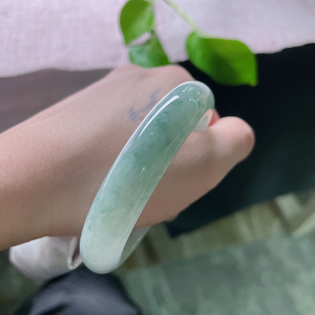 55/12.7/8.7飘花正圈，版型正，厚装饱满，绰约多姿，有棉线，ss52394a