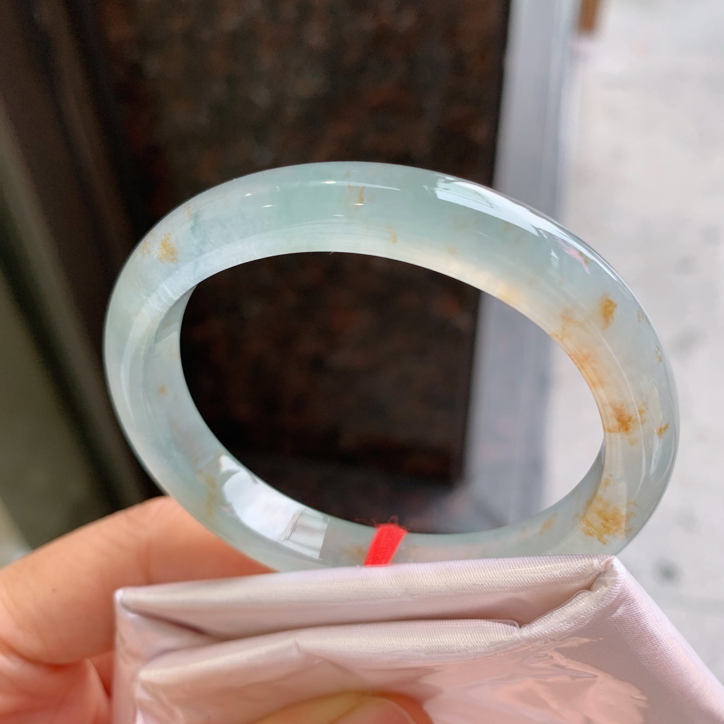 贵妃冰晴黄翡 无裂, 冰润