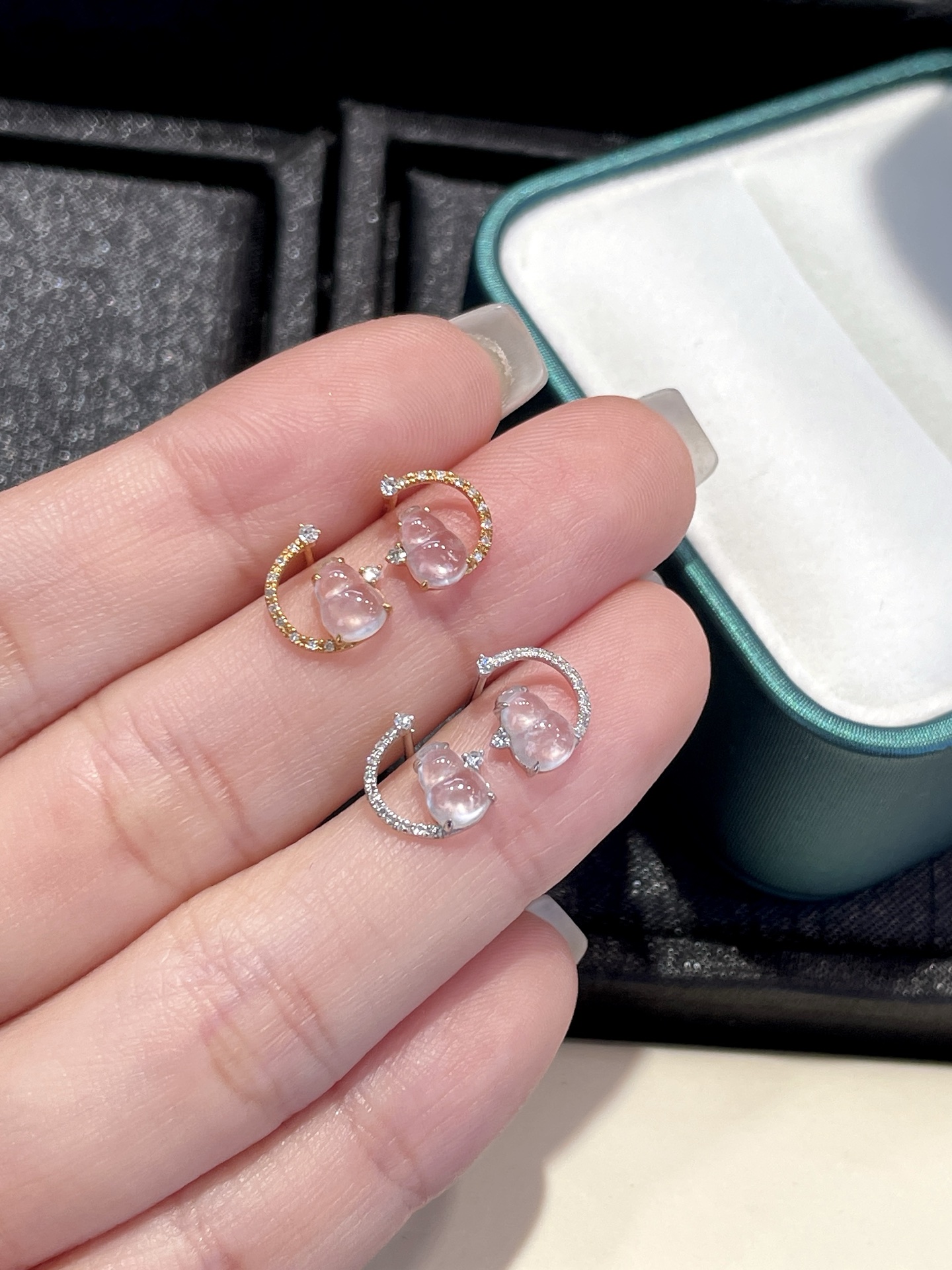 ️ 精选 冰种 精致 葫芦 耳钉 18k金 9-8.3-2.8mm