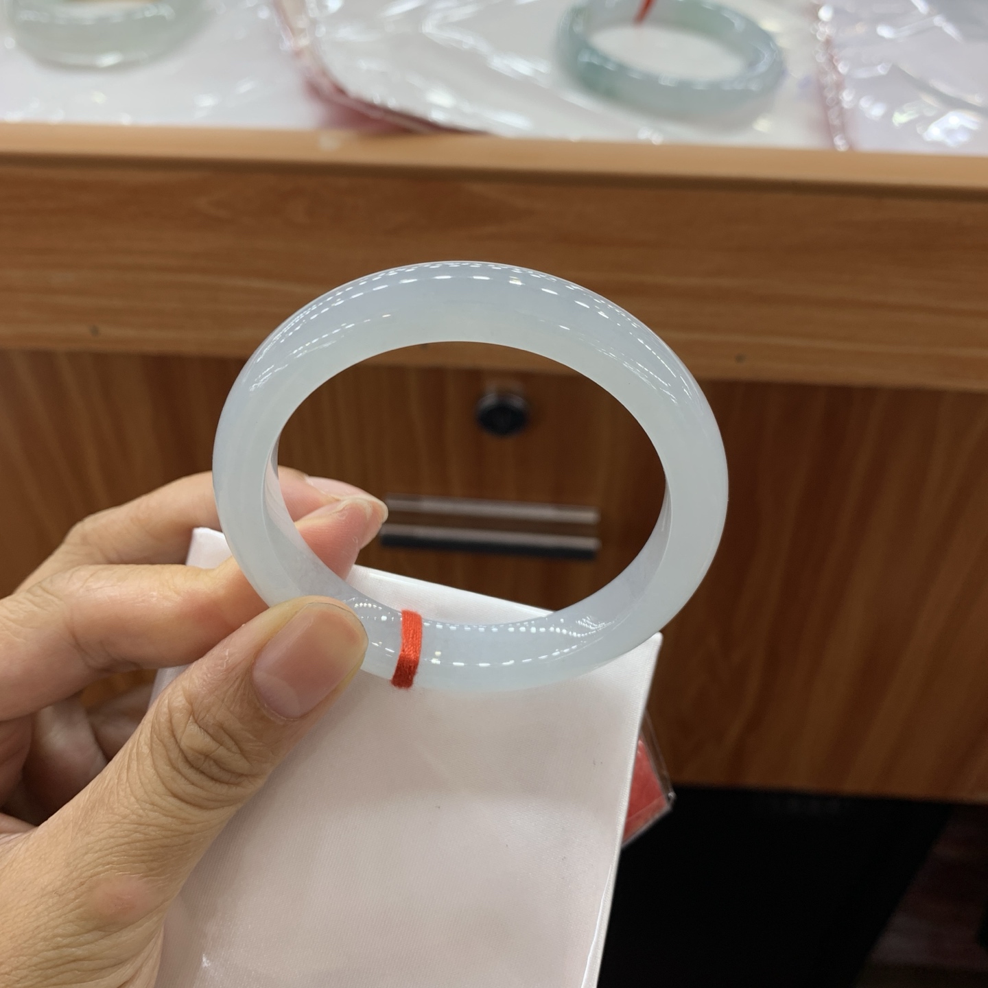 051503MMJ 冰蓝正圈翡翠手镯 52.2-10.2-7.7