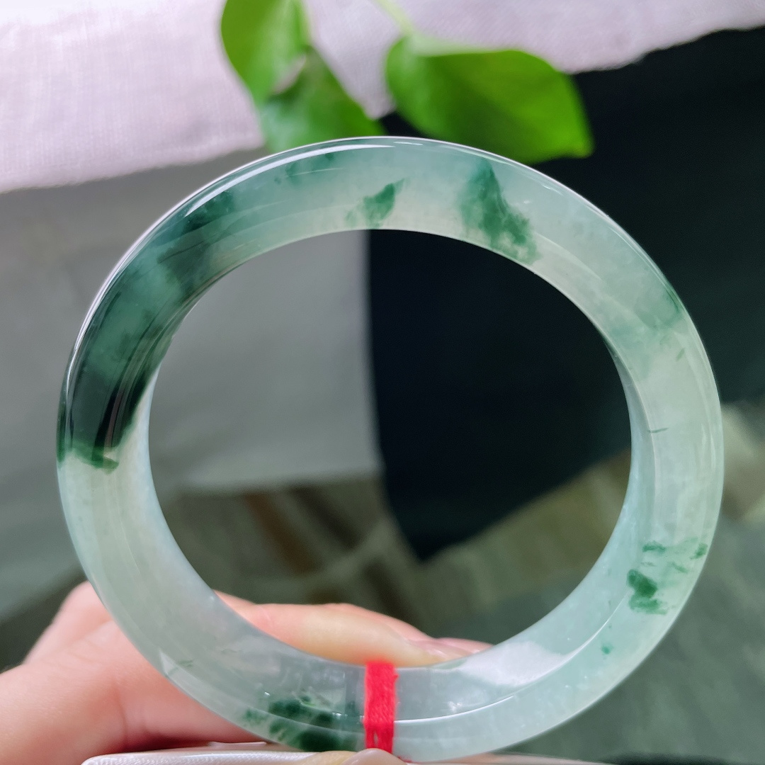 56.7/11.8/8.5，飘花正圈，底妆如湖，飘花似舟，这便是东方女子腕间最含蓄的风情。无裂，ss