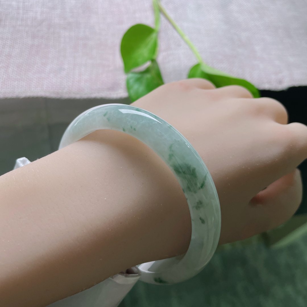 61.6/11.7/7.9飘花正圈，水润细腻，典雅贵气，有纹，ss52206a