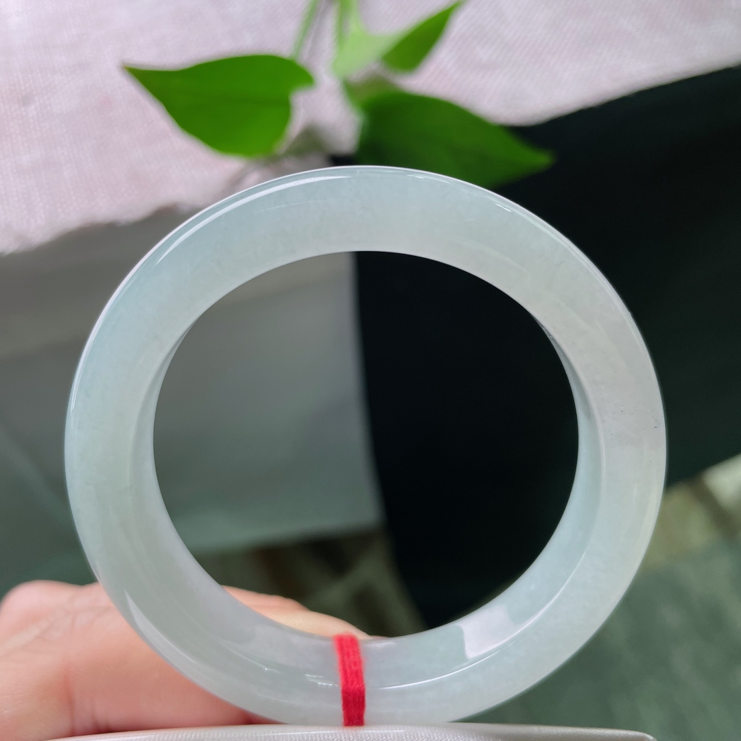51.1/11.2/8，冰晴正圈，晶莹玉润，种老，小清新，碧水盈盈，一点洒乌鸡，无裂，ss51440