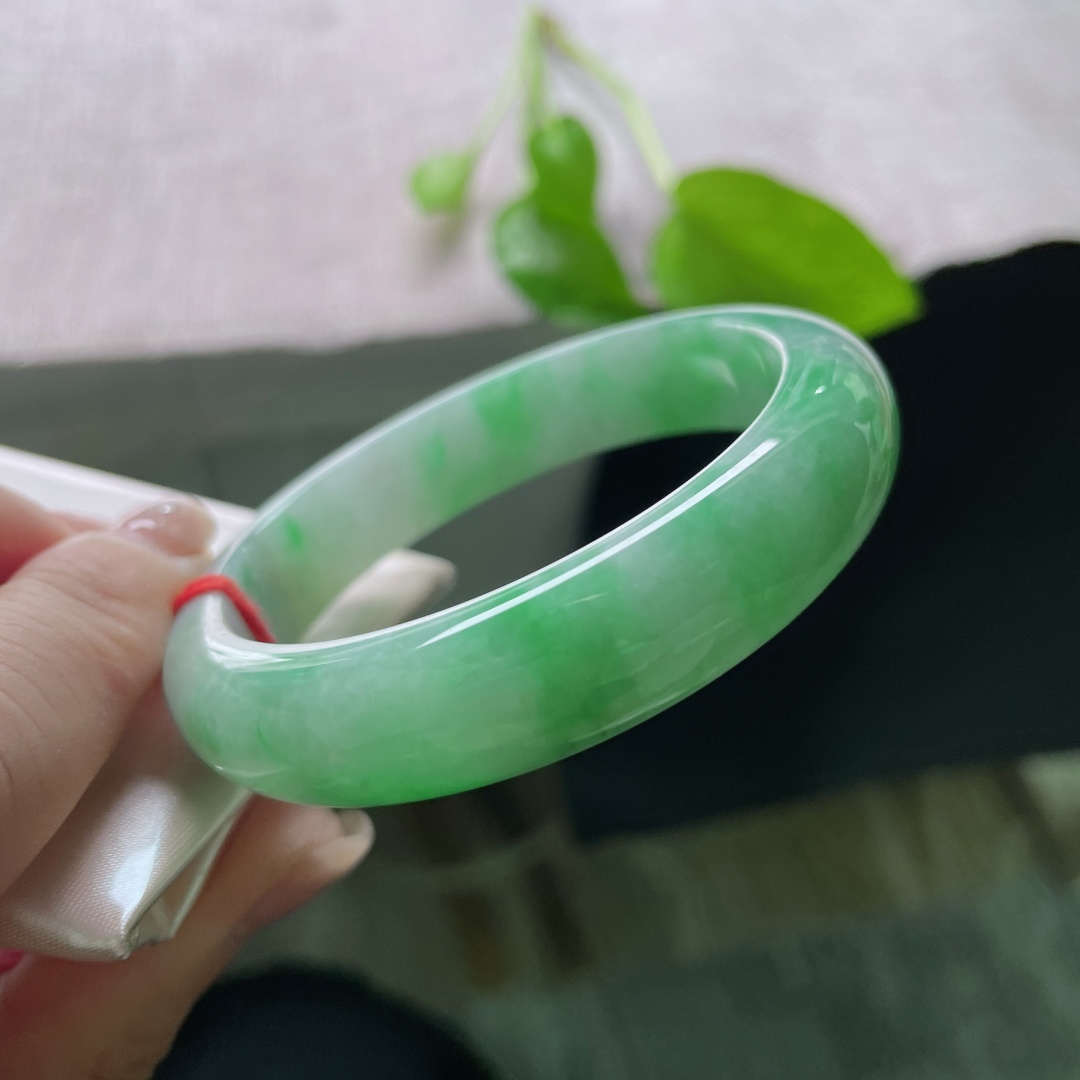 飘绿正圈，细腻水润，生机盎然，显白，ss52492a