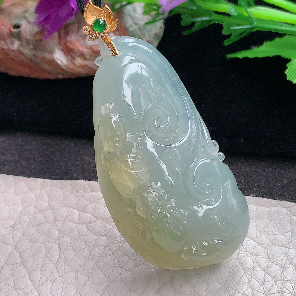 yl实拍53.8*27.5*13.5天然缅甸翡翠冰飘黄翡富甲一方吊坠，