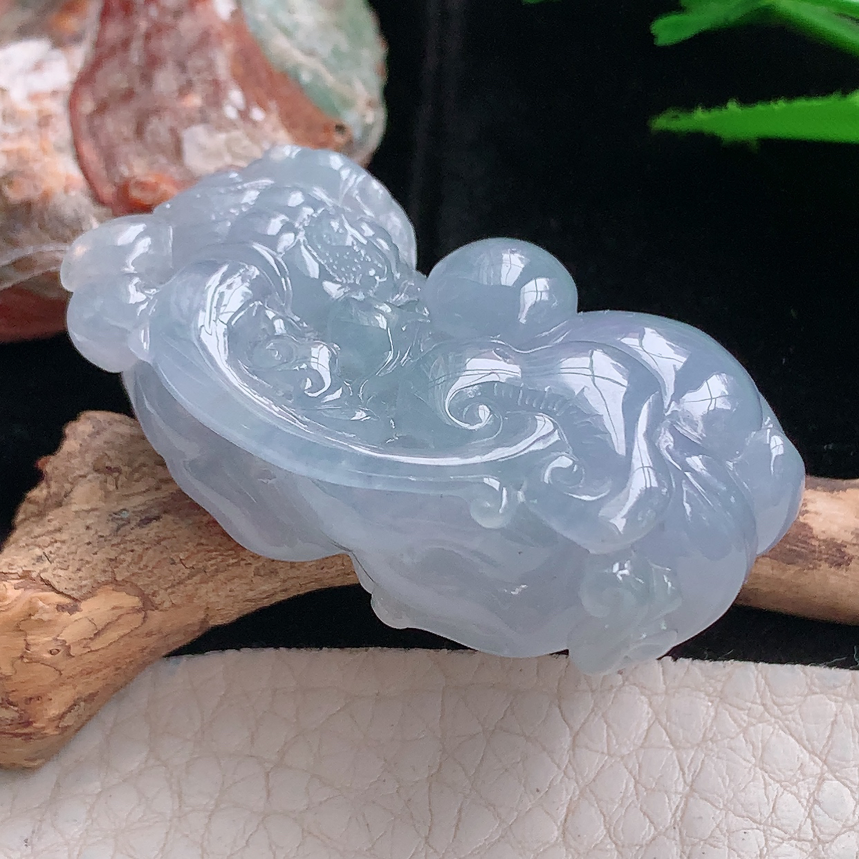 Qxm实拍45.8*23.2*15.3天然缅甸翡翠a货冰紫招财貔貅吊坠吉祥瑞兽霸王貔貅