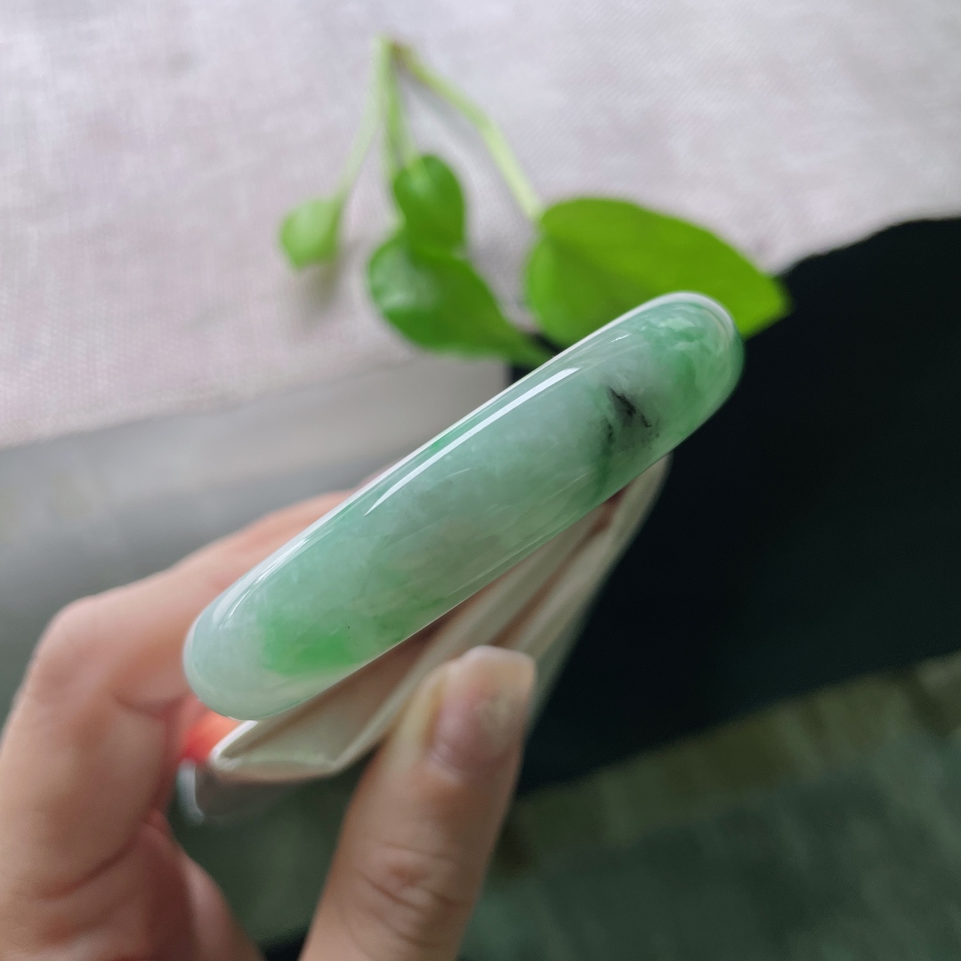 飘绿正圈，细腻水润，生机盎然，显白，ss52492a