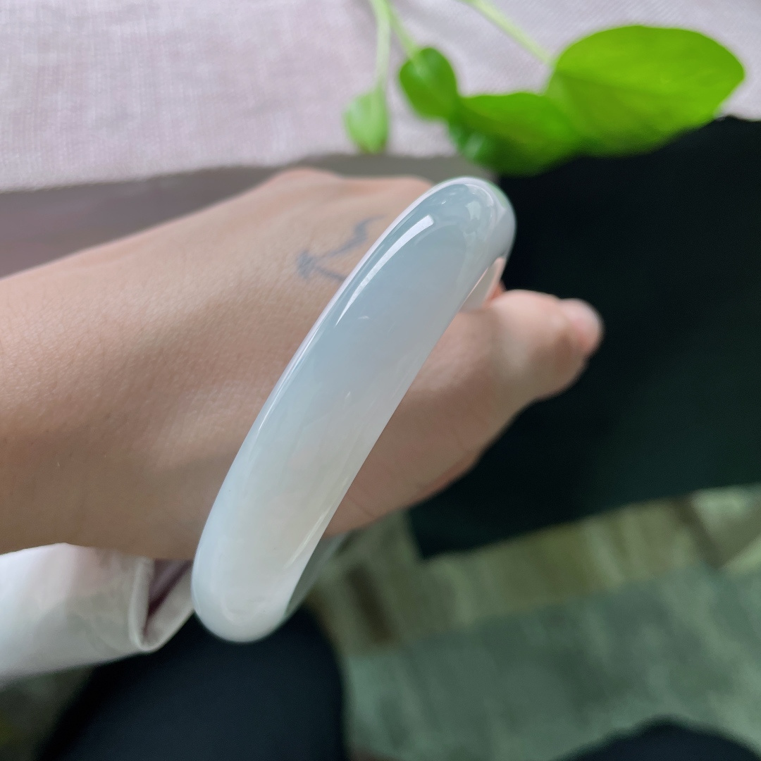 55.7/12.4/8.5，微紫底正圈，淡雅倾心，种老，干净，温润儒雅，乌鸡，无裂，ss54705a