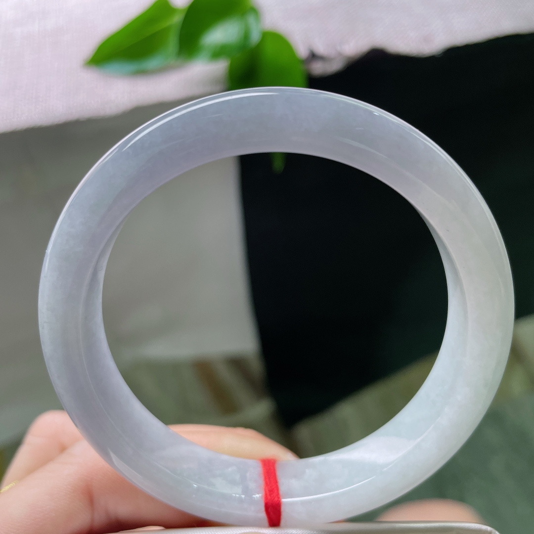 57/11.5/7.9，正圈，紫气东来，财运亨通，见光不失色，一点皮纹可以忽略，ss52880a