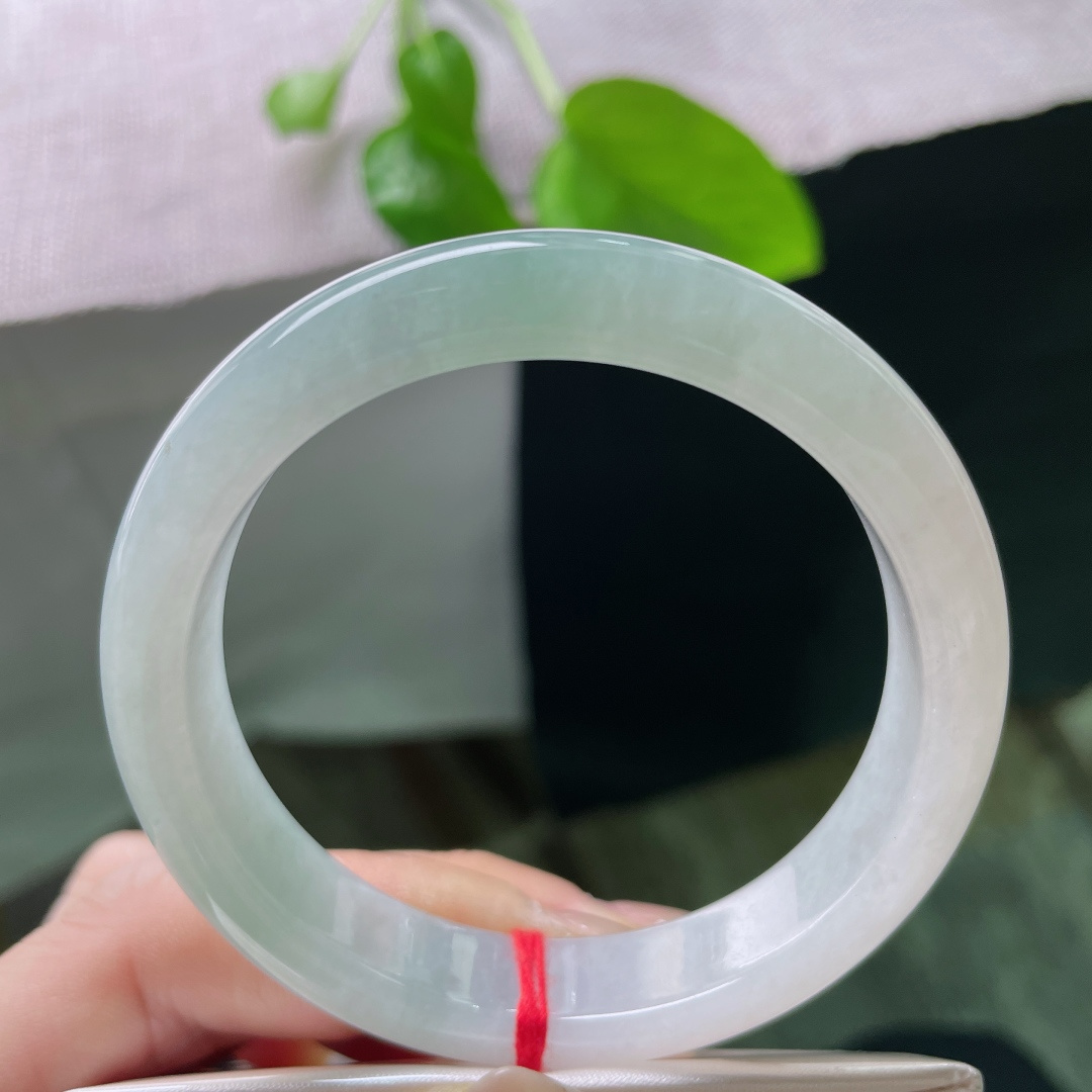 54.6/11.6/7.8，淡绿底正圈，清秀，洒脱随性，种老，佩戴温婉，洒金，ss56200a