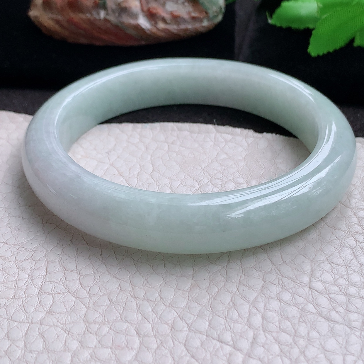 ll大圈口60.5*12.2*8.8平安镯 缅甸翡翠玉手镯 精美白月光胶感正圈玉手环