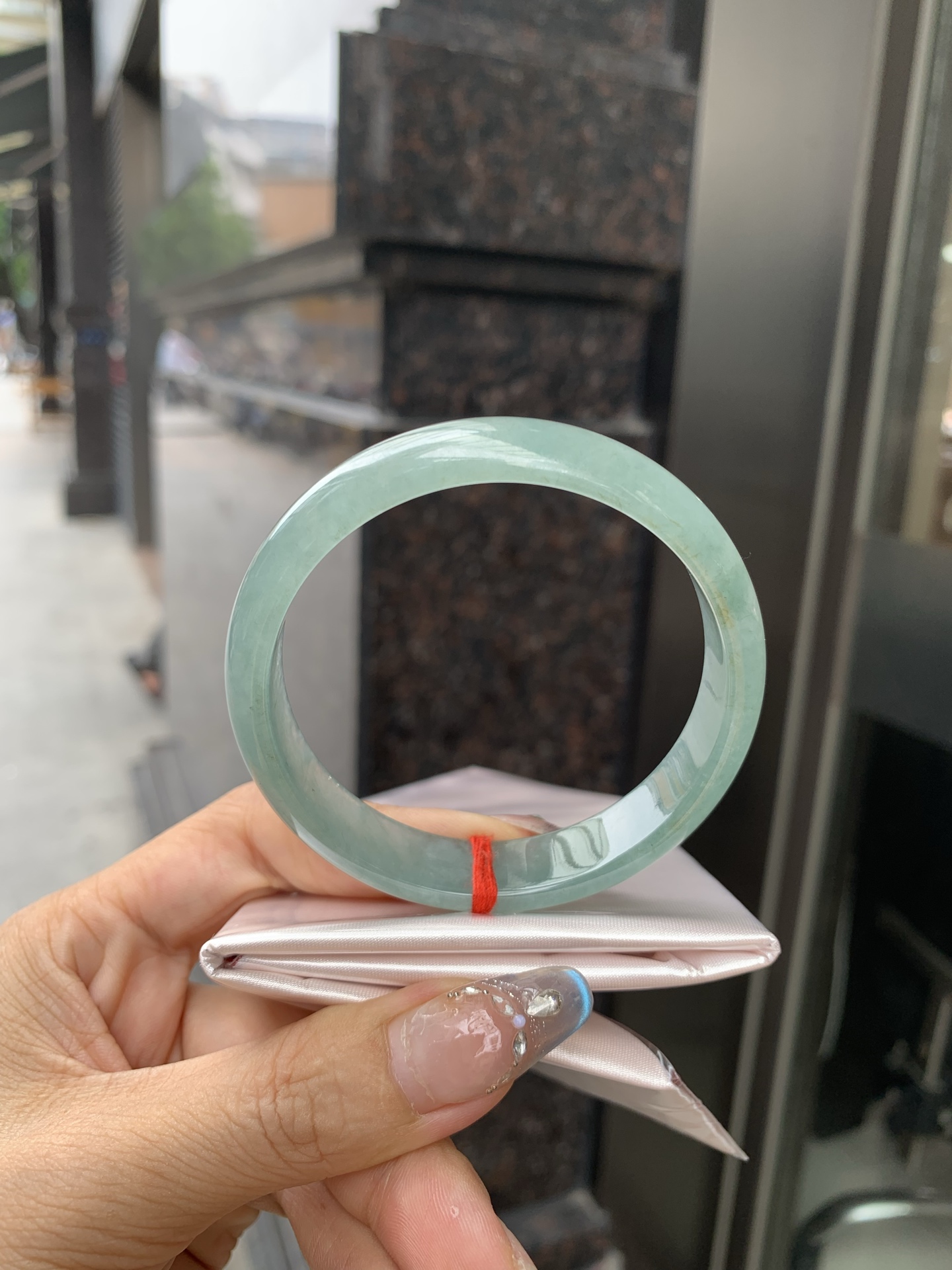 冰油青正圈 57.7-5.8-12.6 0517-2A113 打灯棉线，底妆冰润，青黛色晕染如江南烟雨