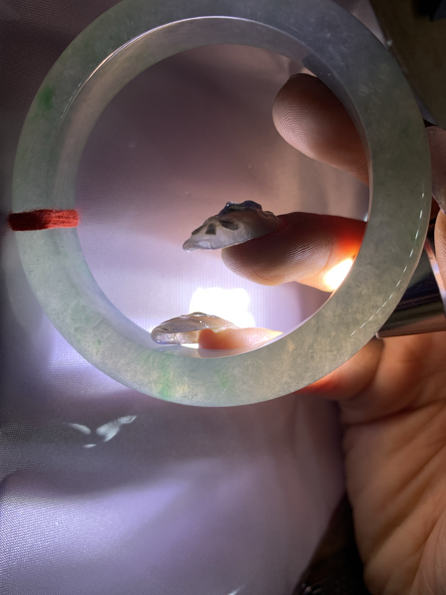 飘绿花正圈 54.8-8.7-11.4 0517-N739 打灯棉絮，底妆冰透，冰底中开出了朵朵绿花，飘花灵动飘逸，勾勒出一幅唯美诗意的山水意境画，古典优雅又秀气