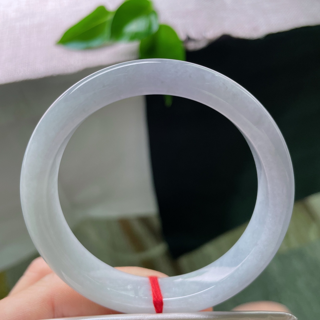 57/11.5/7.9，正圈，紫气东来，财运亨通，见光不失色，一点皮纹可以忽略，ss52880a
