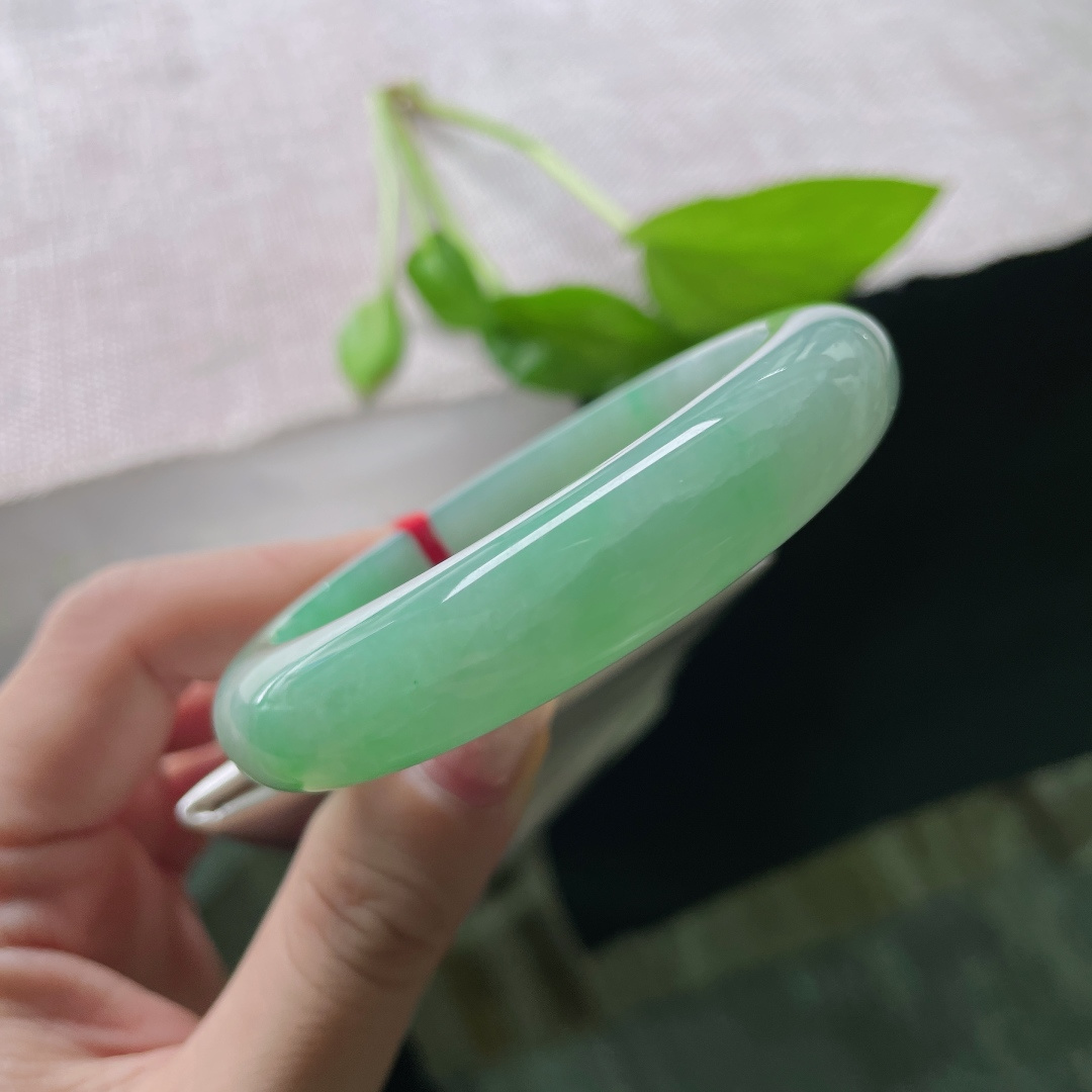54.9/12.6/8.5，绿底正圈，水头好，种老，细润，温柔淑雅，有纹，ss52475a
