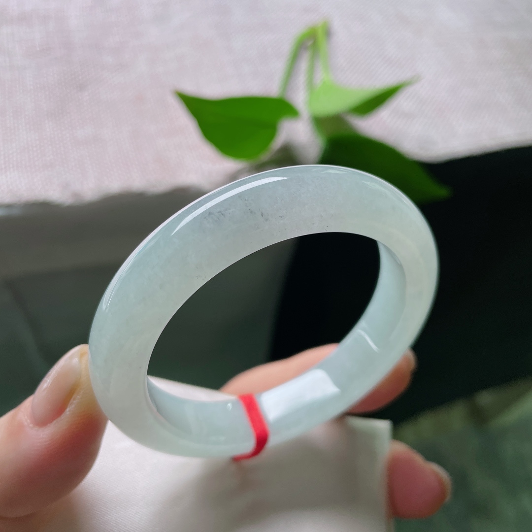 51.1/11.2/8，冰晴正圈，晶莹玉润，种老，小清新，碧水盈盈，一点洒乌鸡，无裂，ss51440a